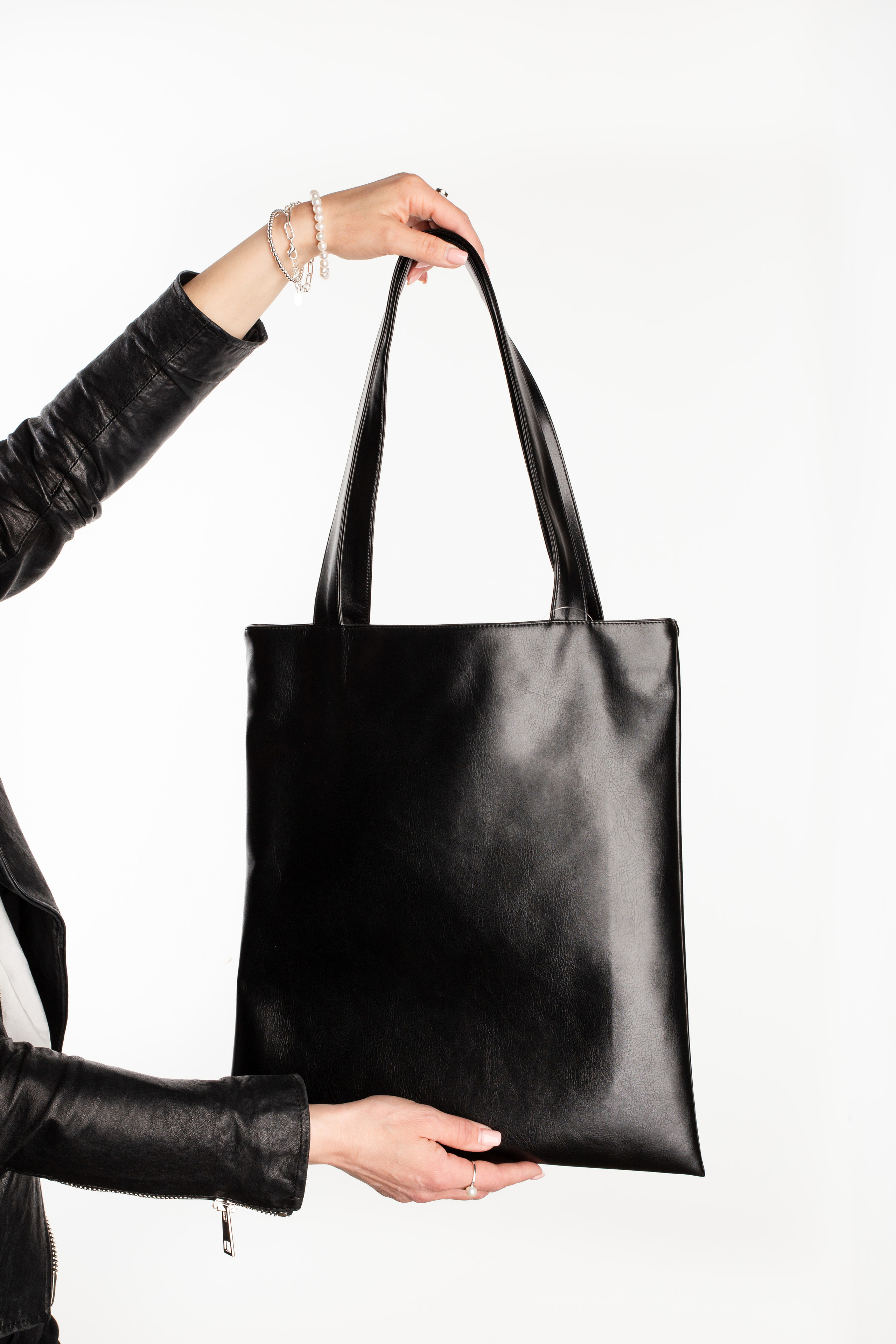 Предметный фотограф Александр Кожарский