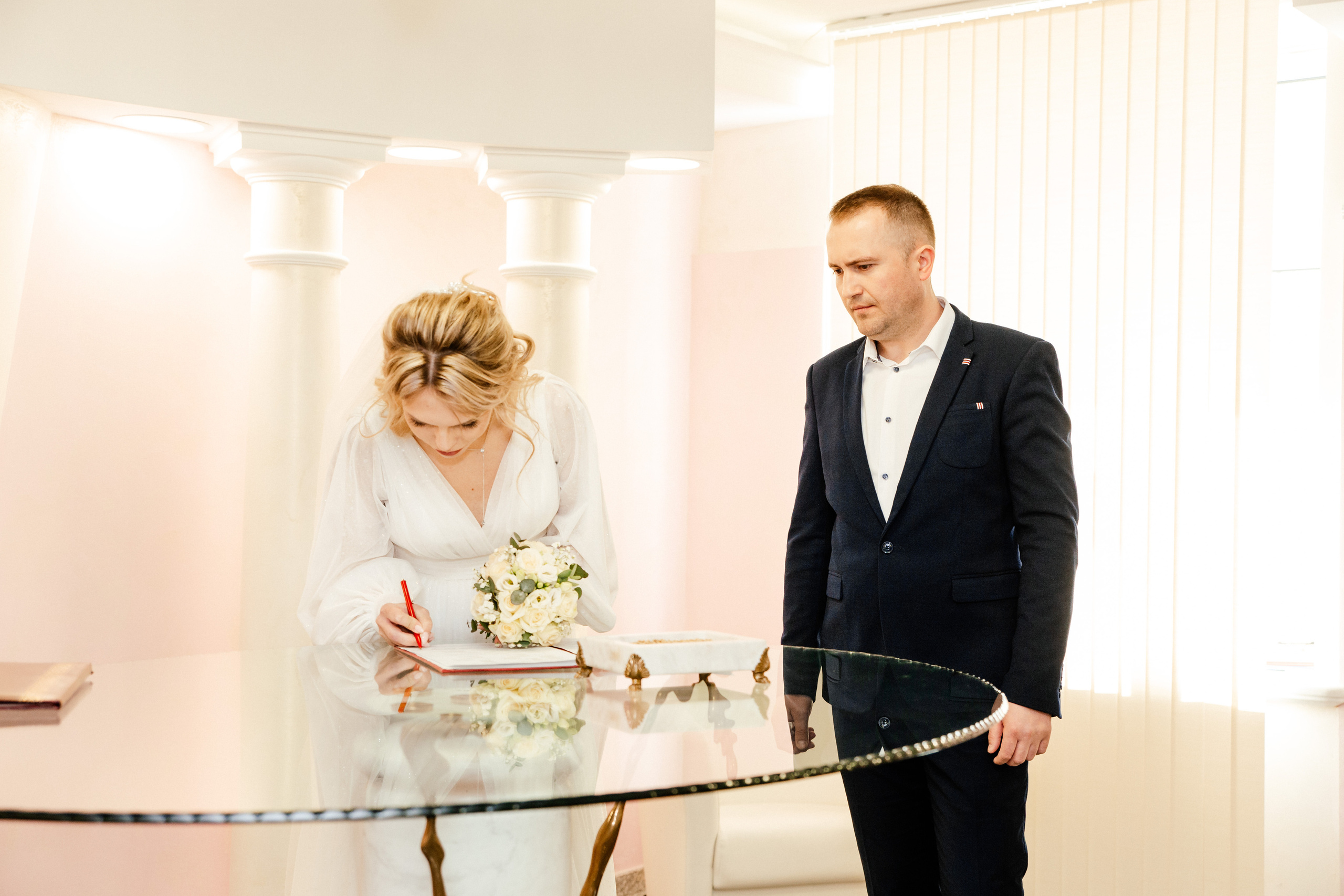 Свадебный фотограф Александр Кожарский