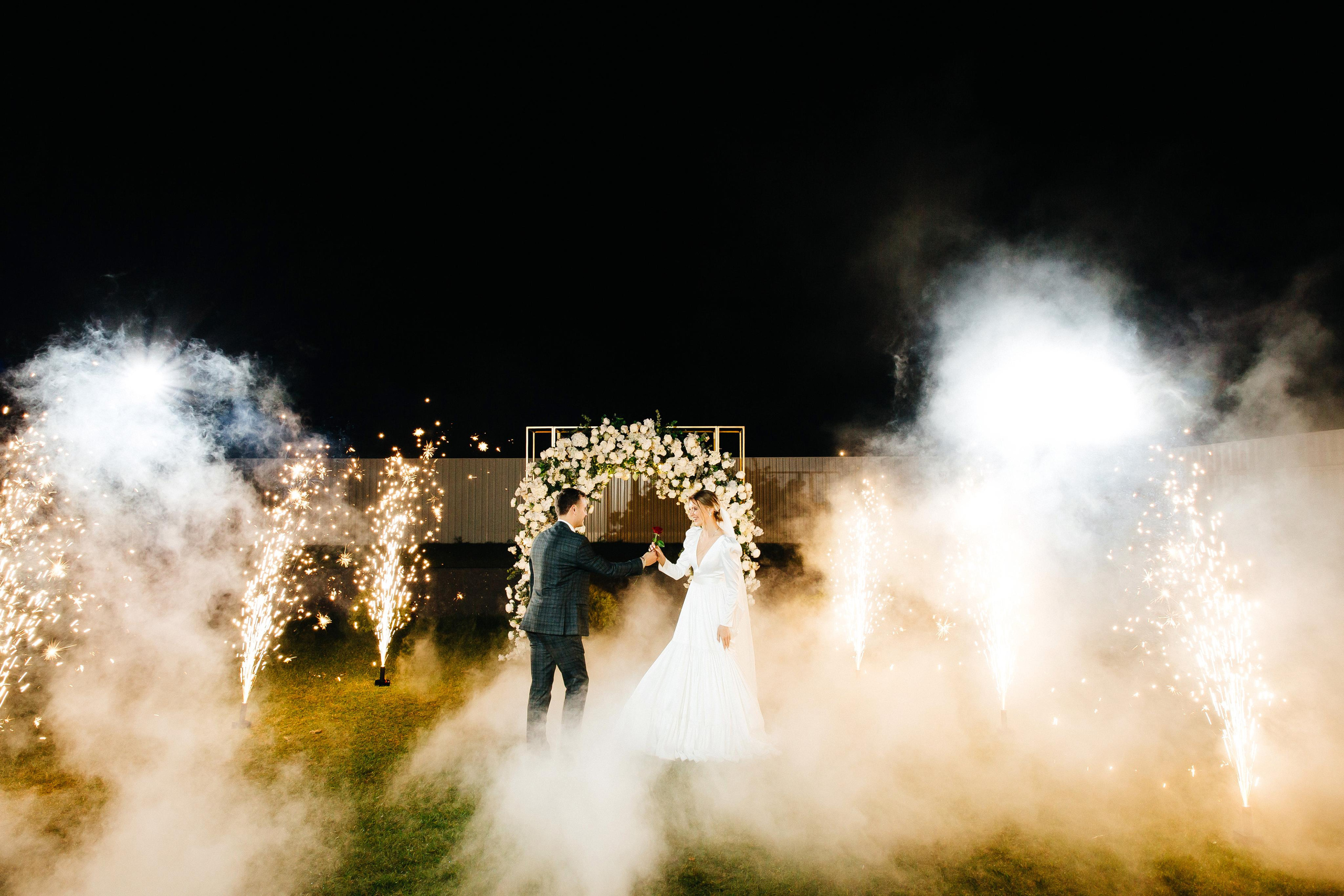 Свадебный фотограф Александр Кожарский