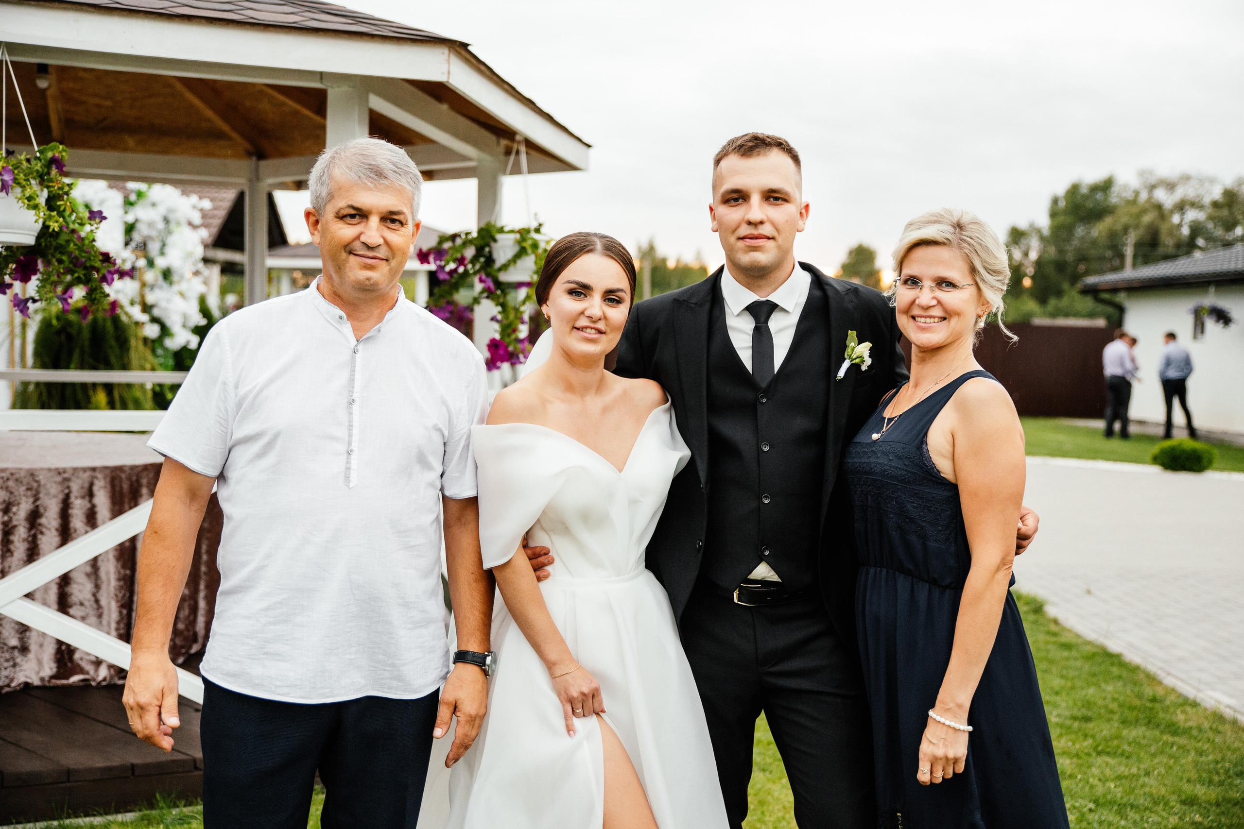 Свадебный фотограф Александр Кожарский