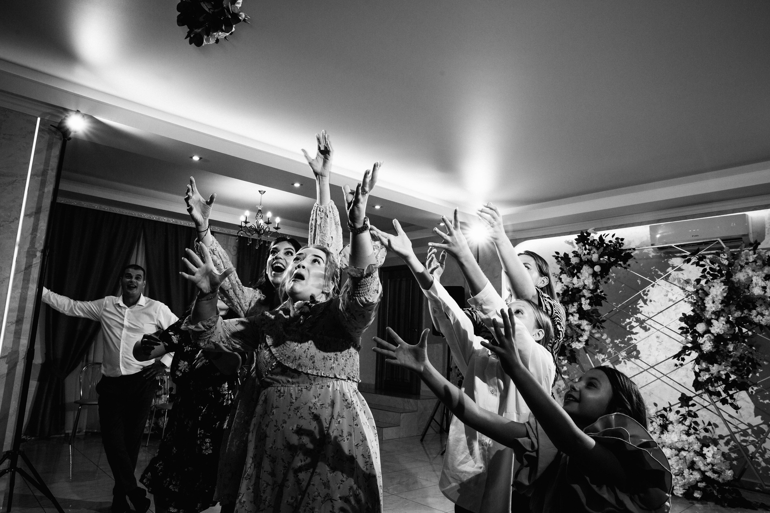 Свадебный фотограф Александр Кожарский