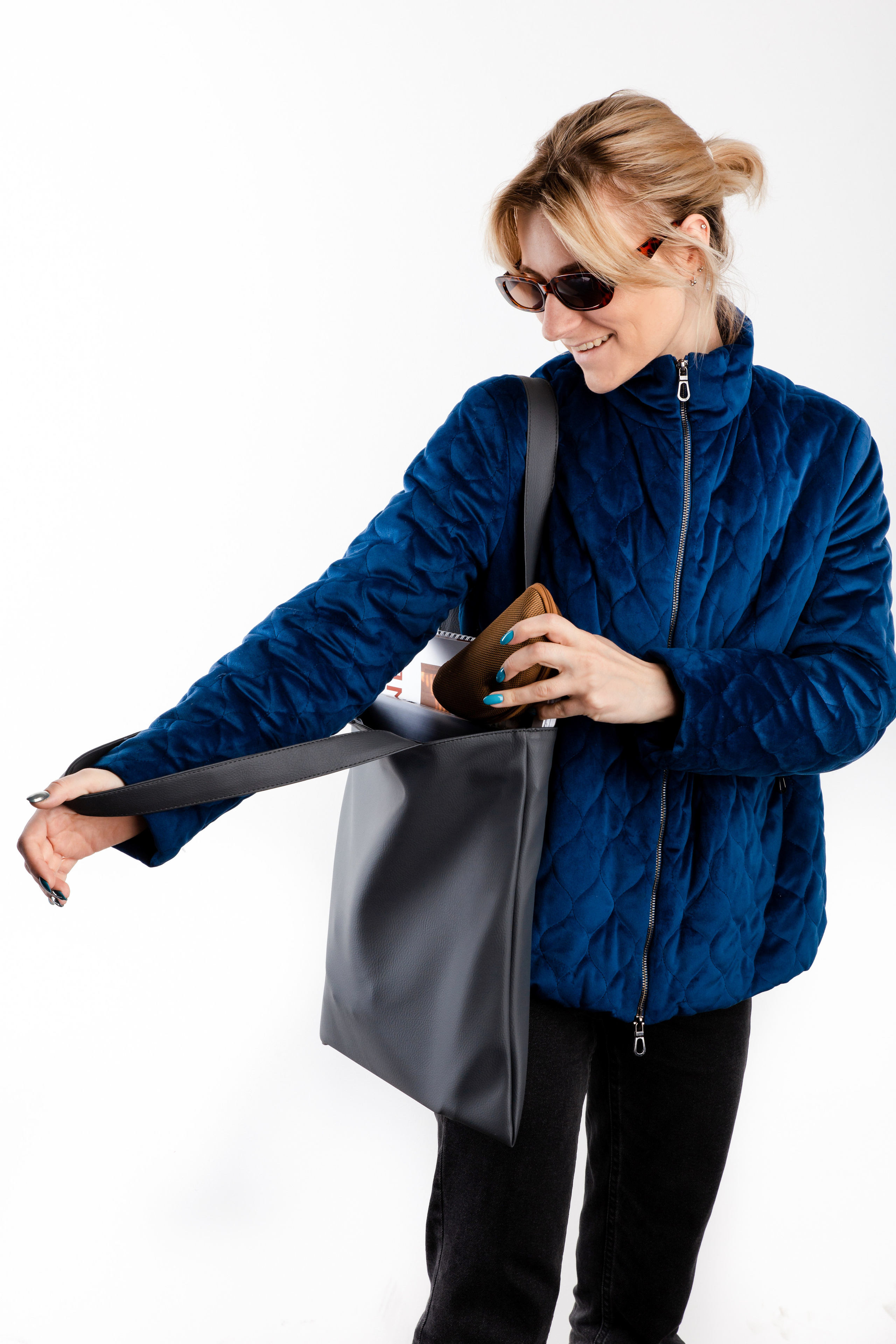 Предметный фотограф Александр Кожарский