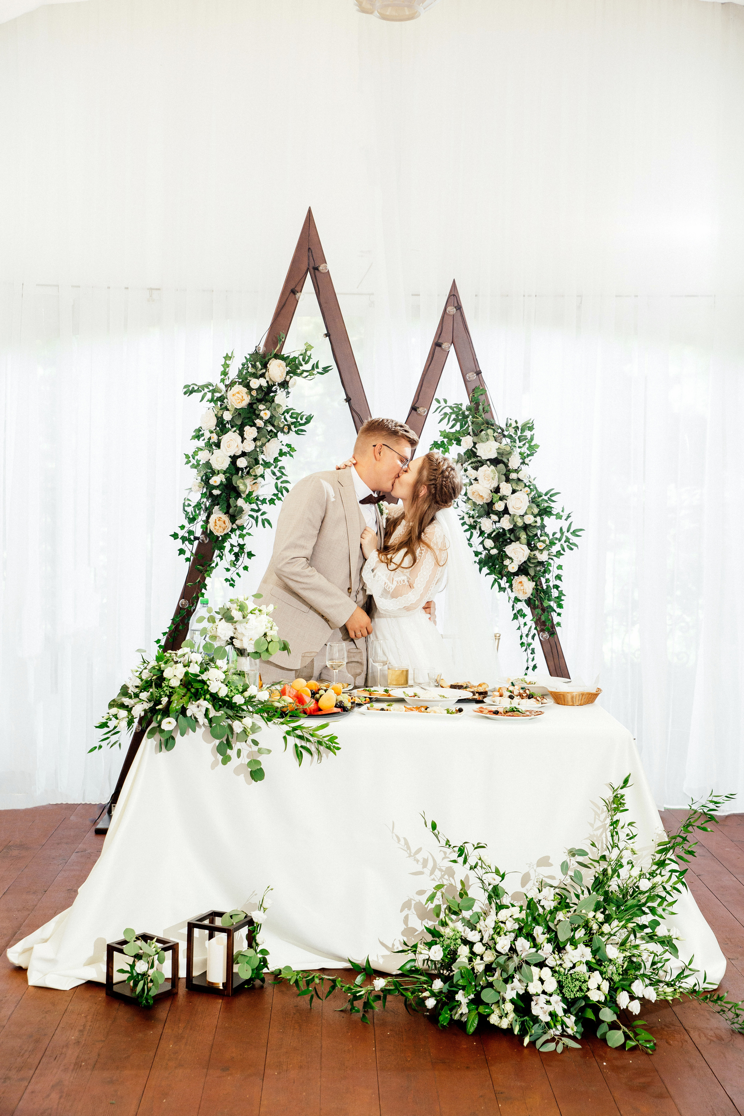 Свадебный фотограф Александр Кожарский