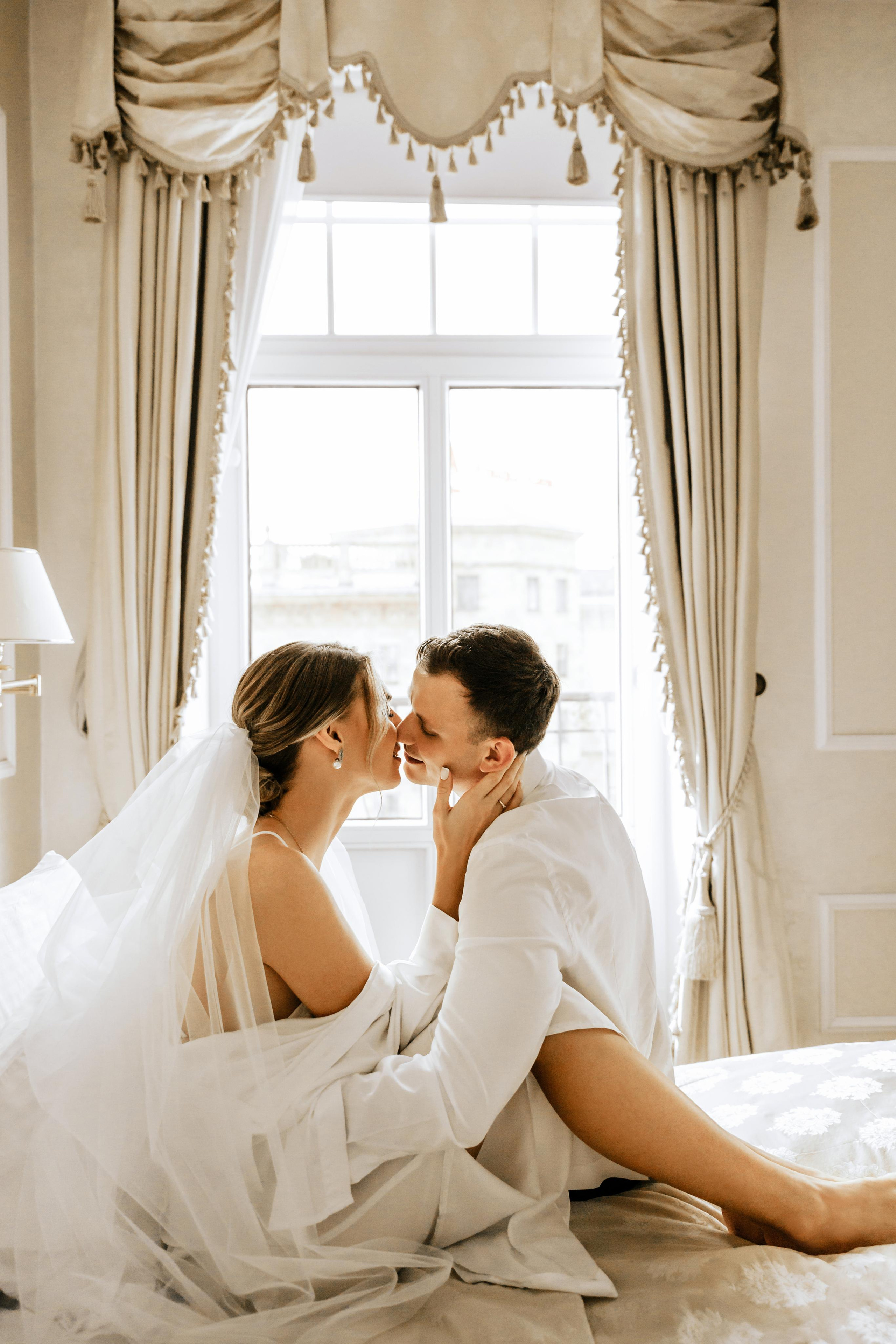 Свадебный фотограф Александр Кожарский