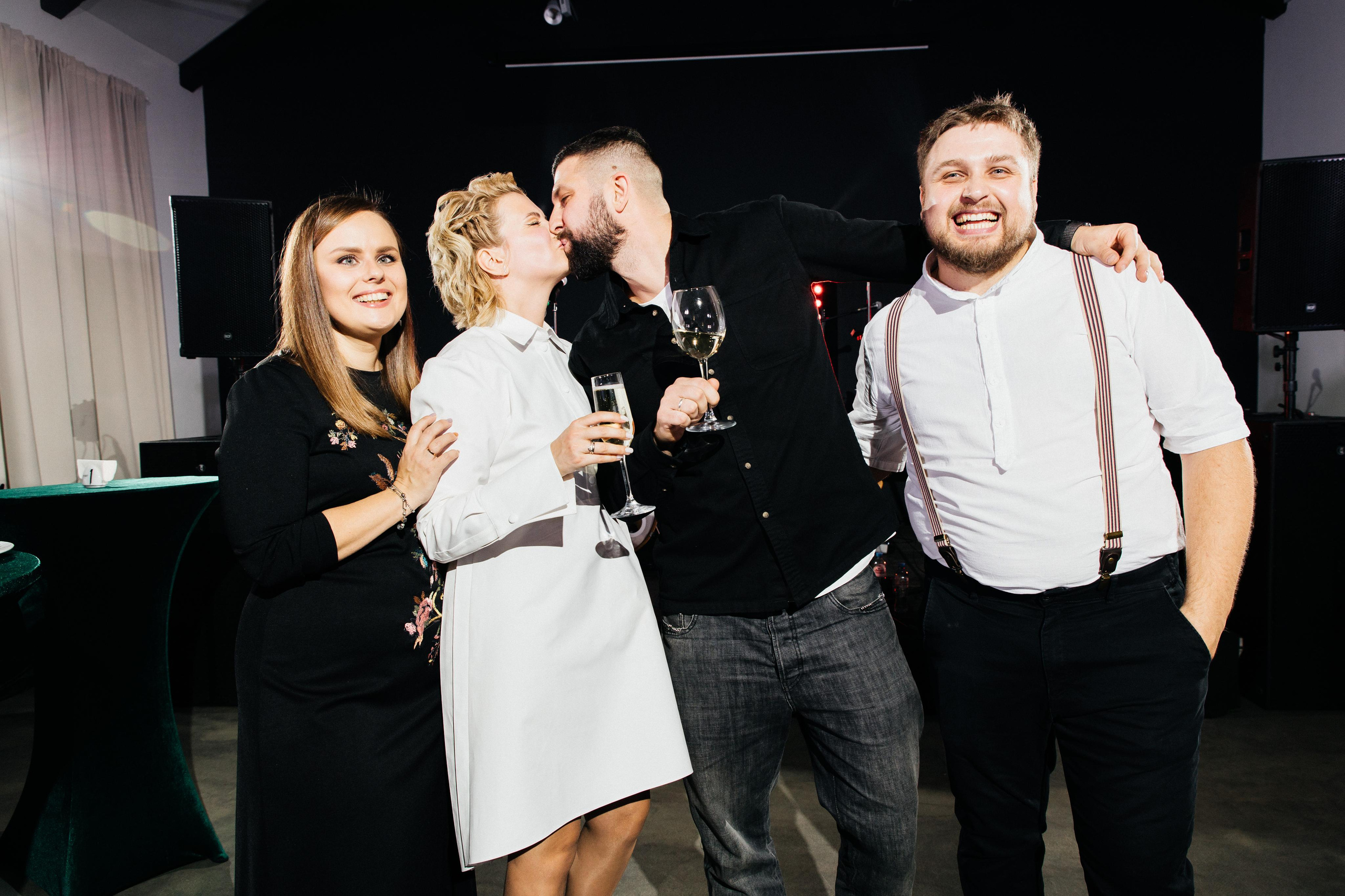 Свадебный фотограф Александр Кожарский