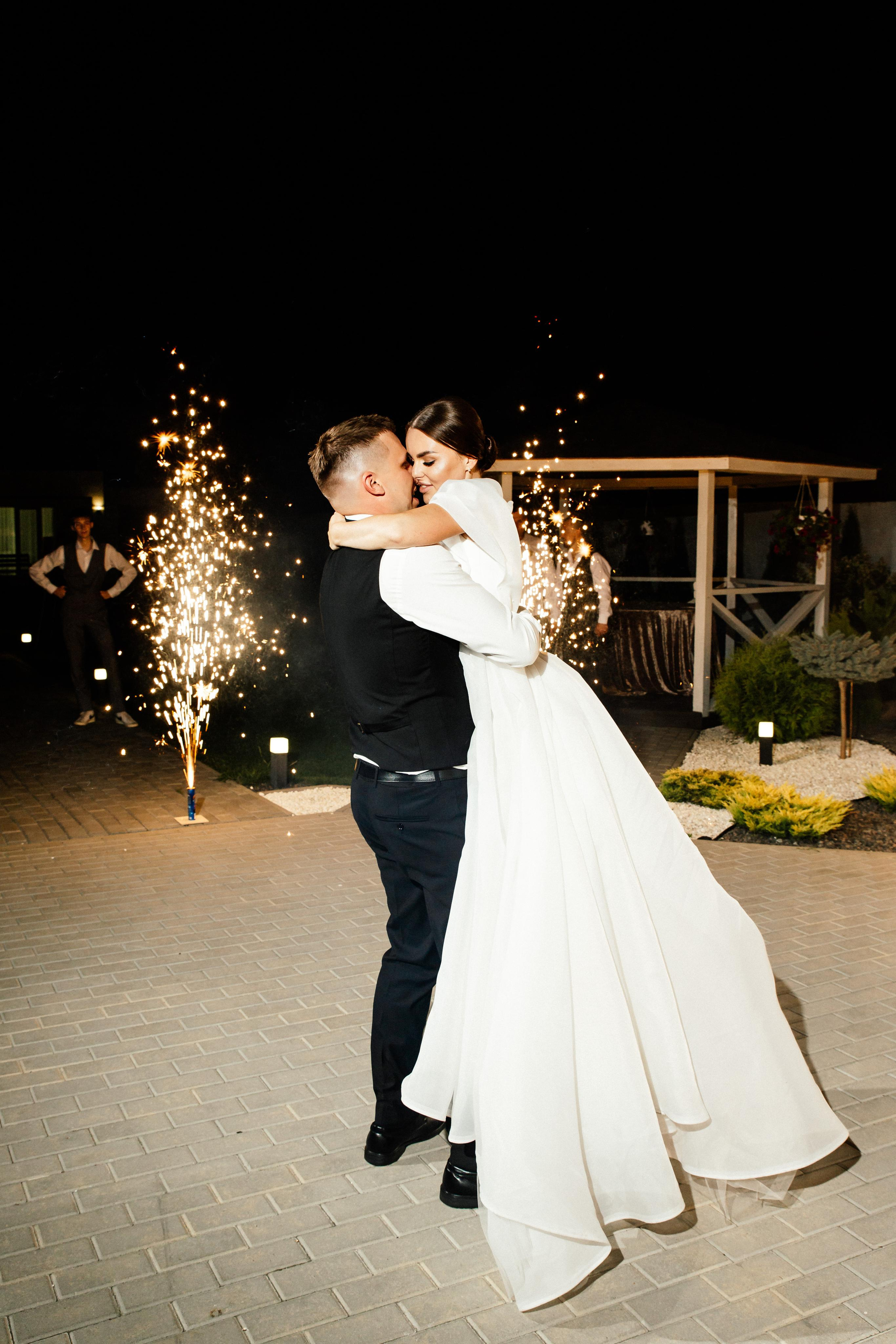 Свадебный фотограф Александр Кожарский