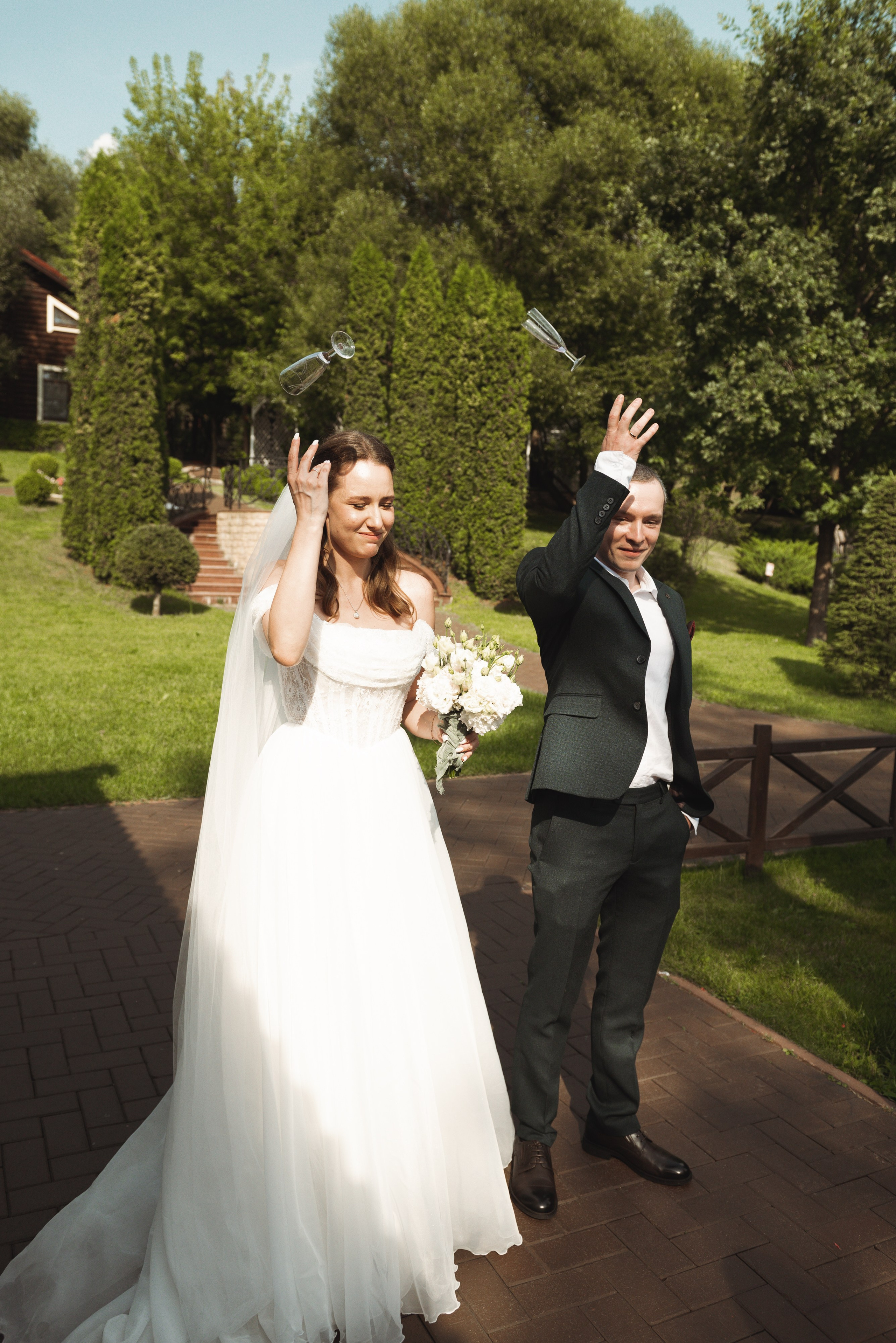 Свадьба в ЗаВидное. Фотограф Москва Настя Профотовна. Репортажные, свадебные и контент фотосессии