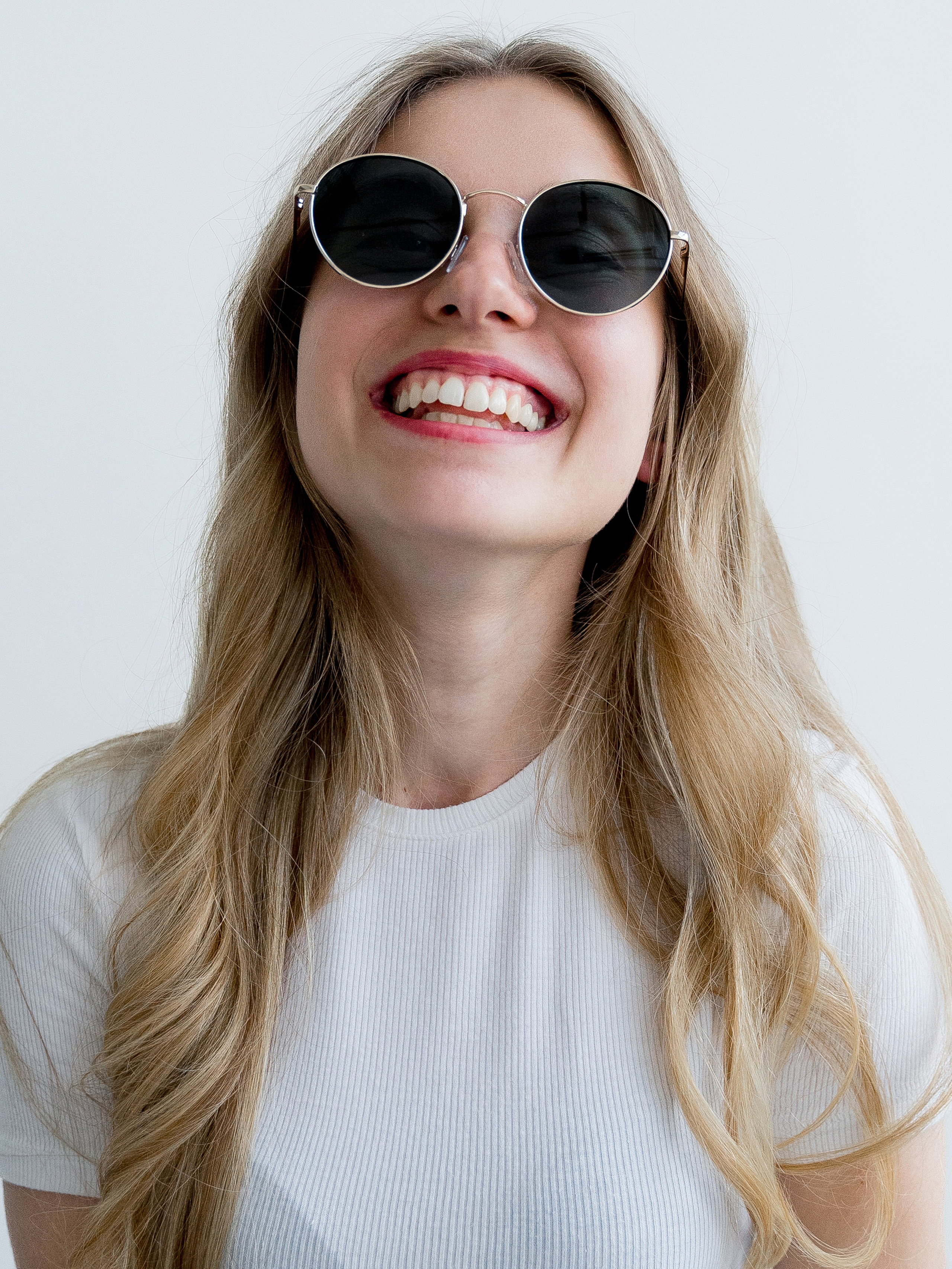 Съемка для маркетплейсов. Репетитор по биологии и химии ОГЭ ЕГЭ и нейрофотограф — Елизавета