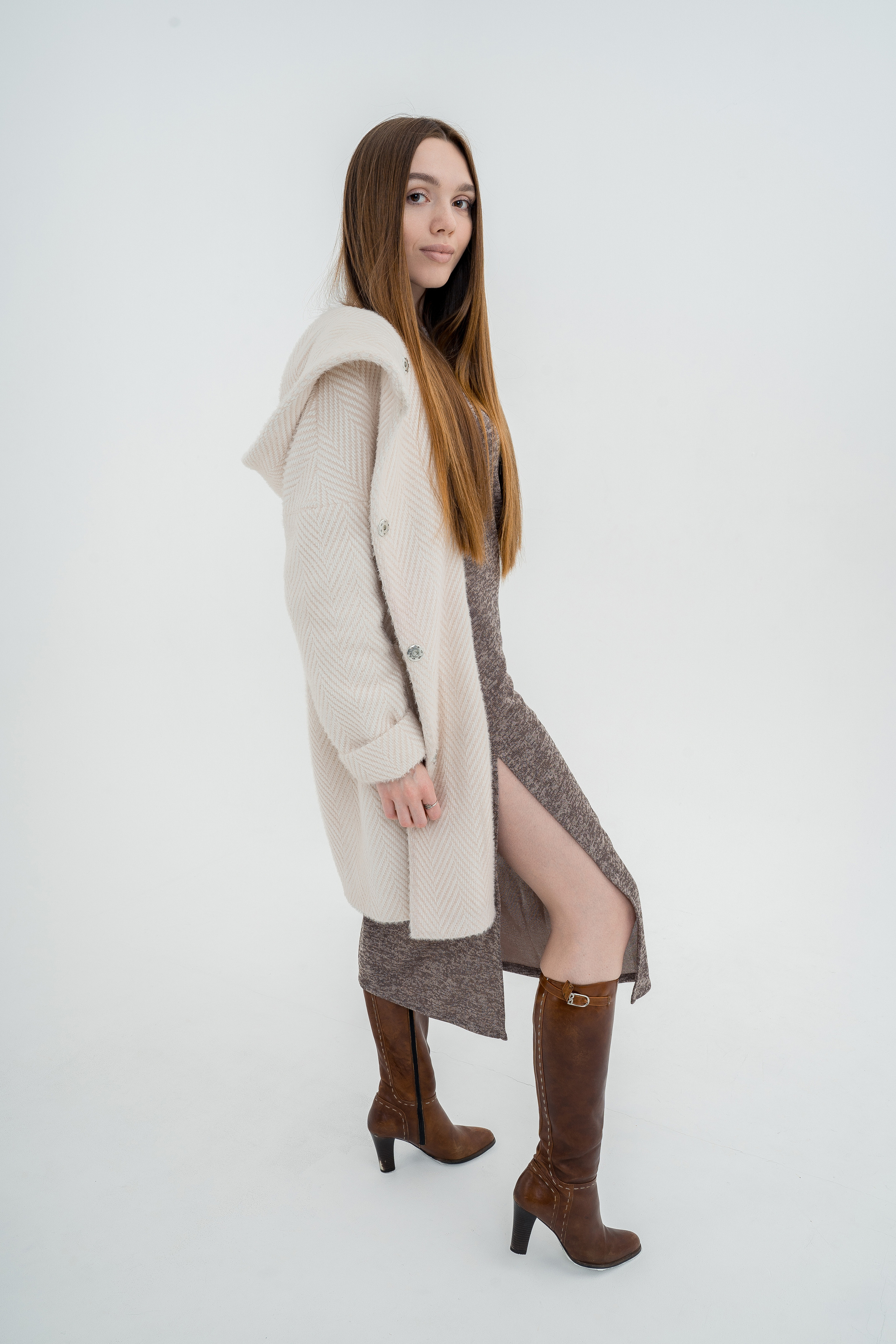 Съемка для маркетплейсов. Репетитор по биологии и химии ОГЭ ЕГЭ и нейрофотограф — Елизавета