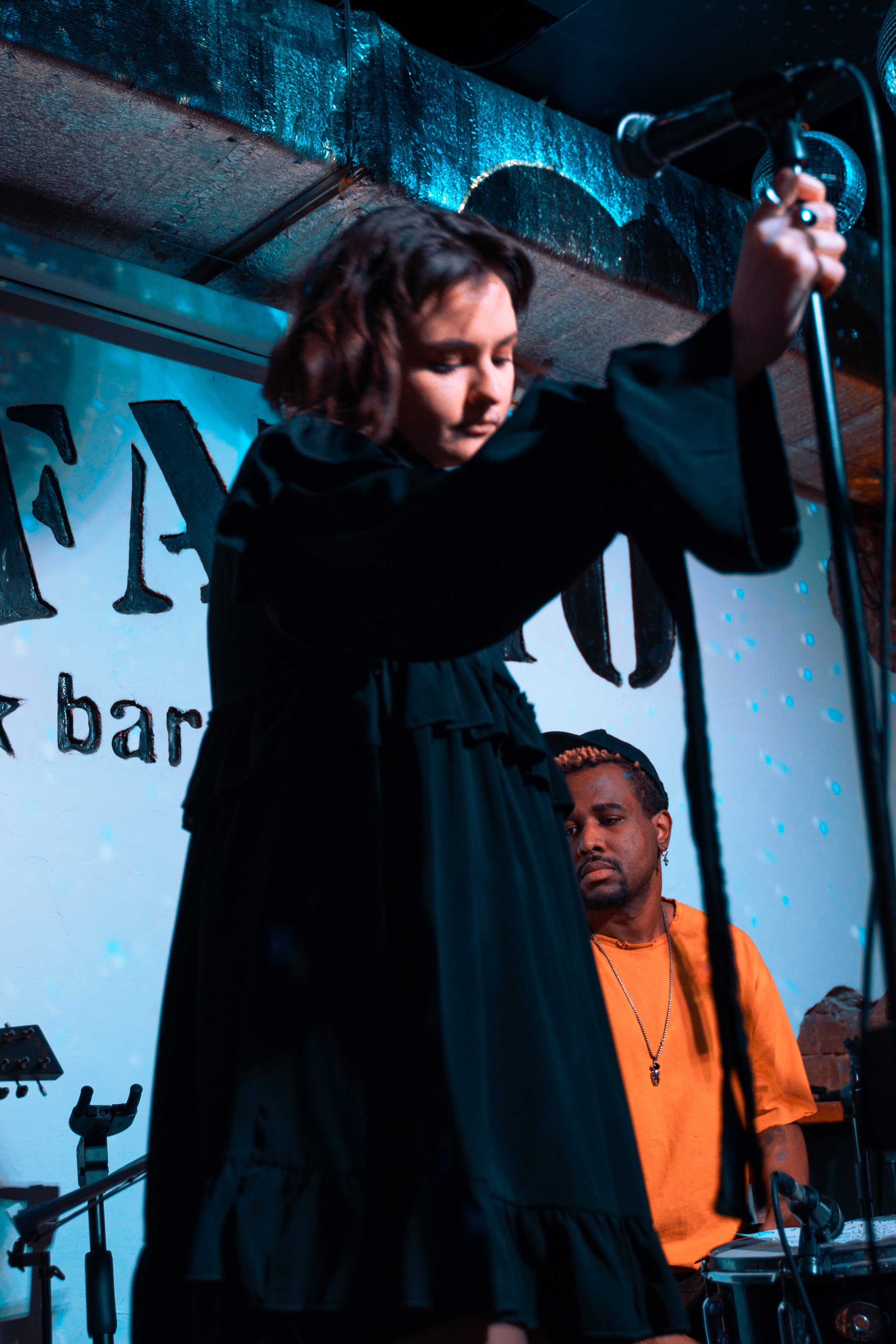 Репортажная съемка. Репетитор по биологии и химии ОГЭ ЕГЭ и нейрофотограф — Елизавета