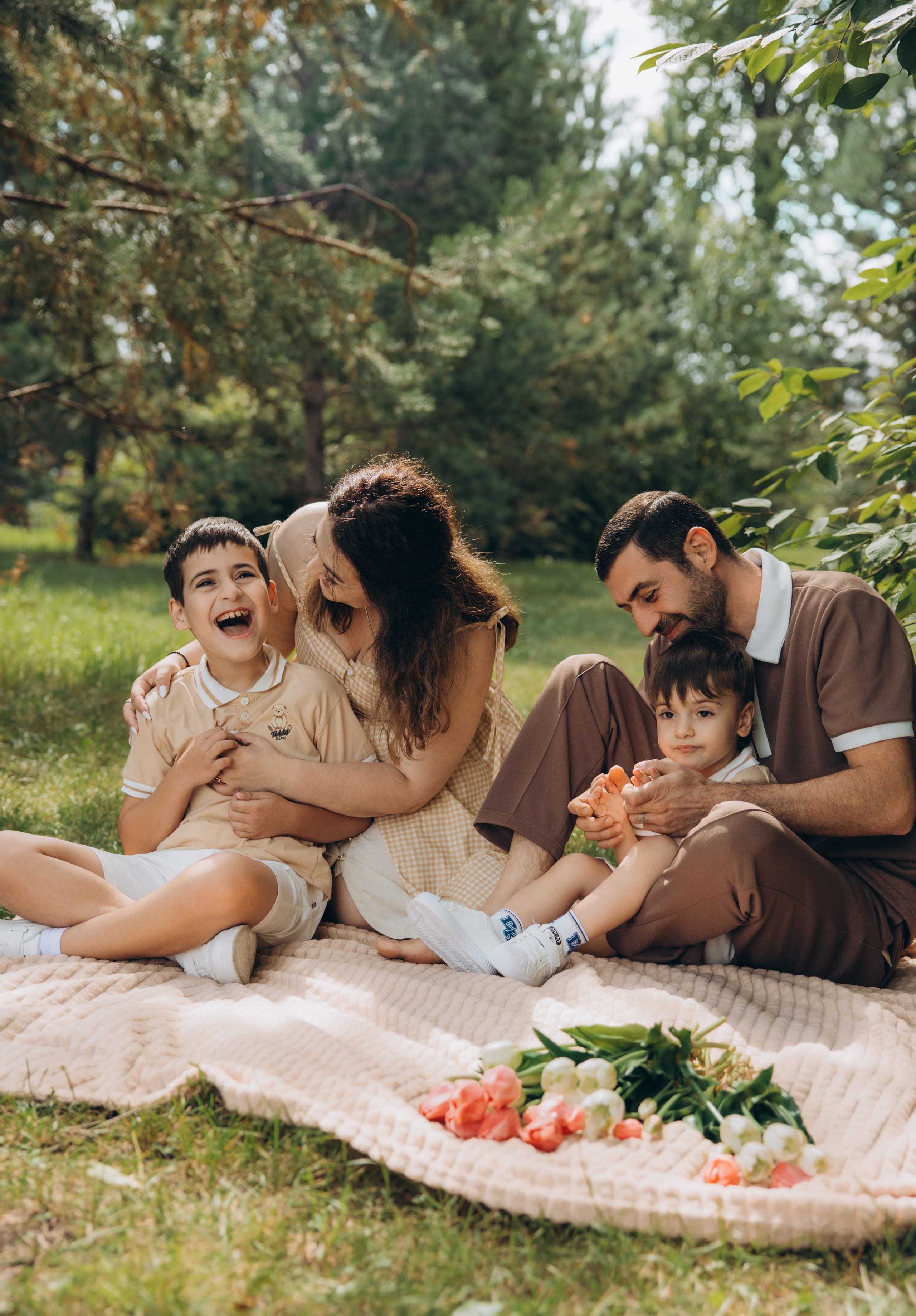 Семейная фотосессия в парке ЦПКиО. Свадебный, семейный фотограф в Иркутске Светлана Макаричева