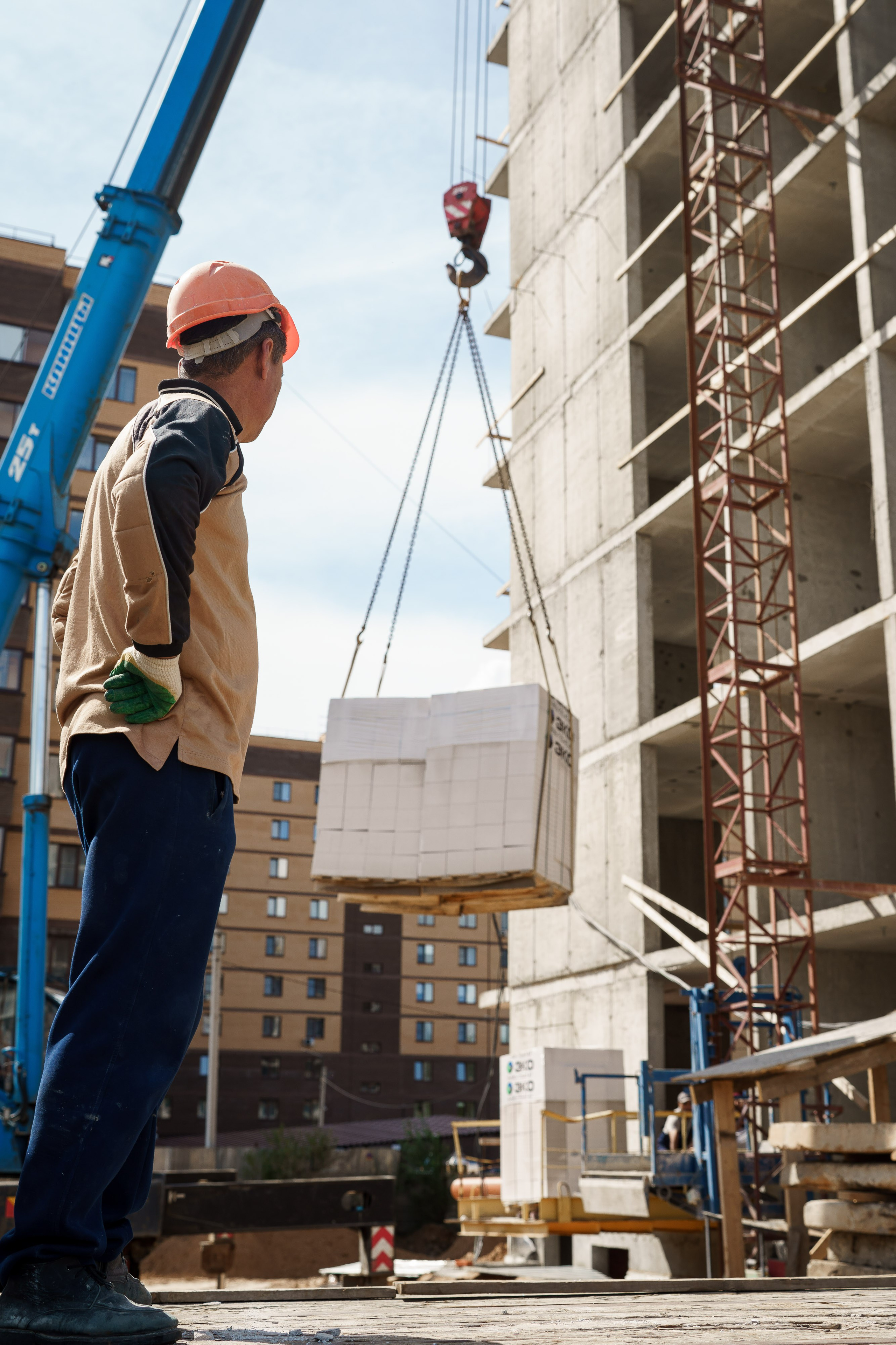 Строящийся ЖК — фоторепортаж. Репортажный фотограф Сергей Сажин г. Ярославль