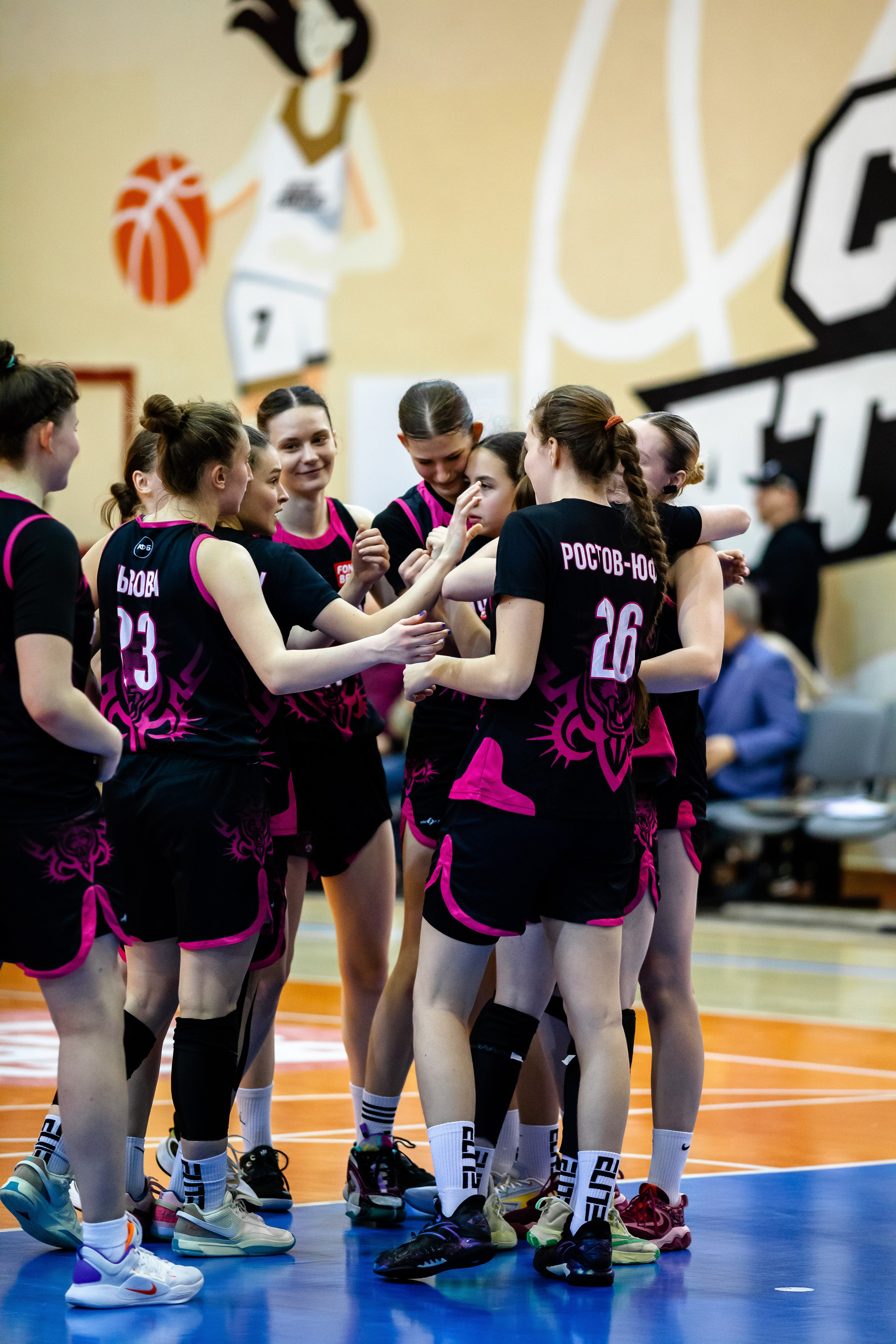 ЧГУ-Атланта — Ростов-ЮФУ / 1 игра. Фотография