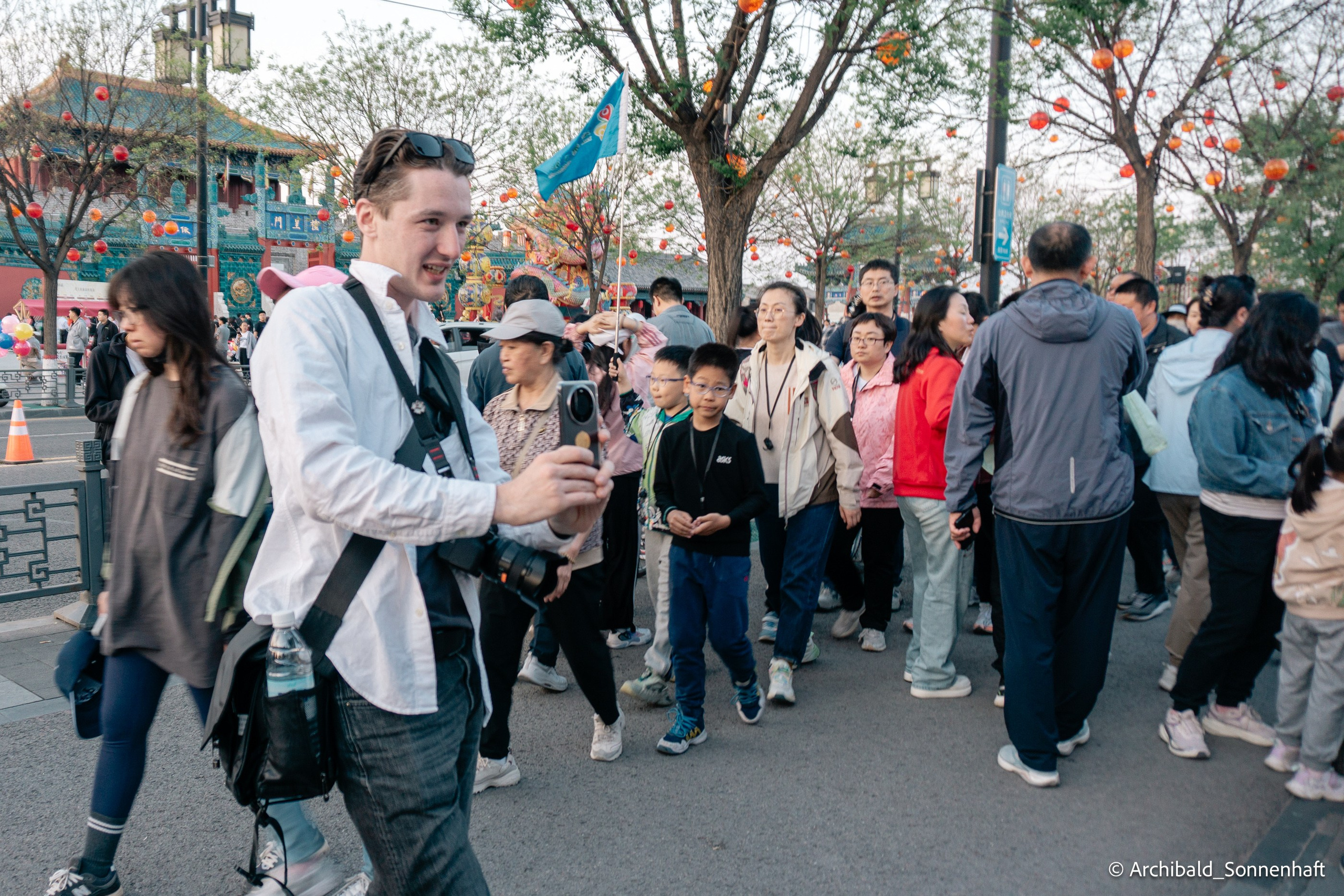 Datong. Photographer in Guangzhou, China. Archibald Sonnenhaft