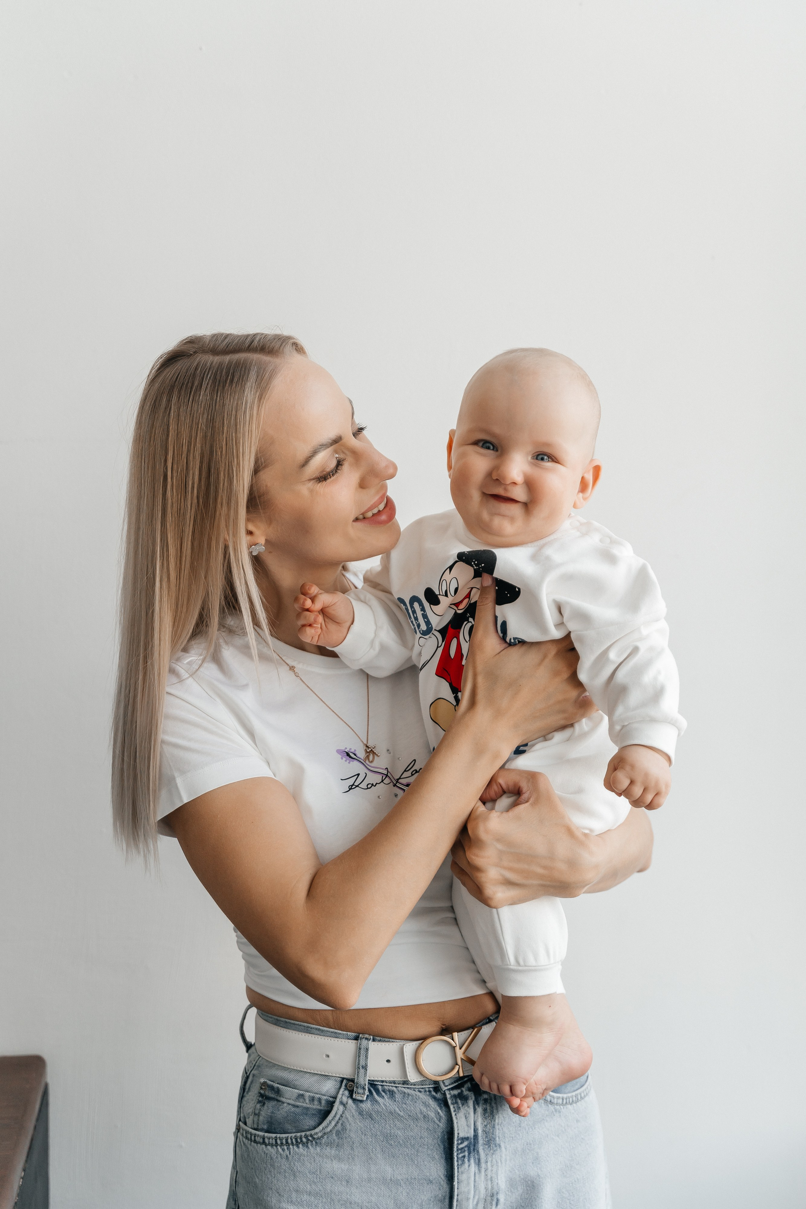 Саша, Юля и Лев. Волик Мария