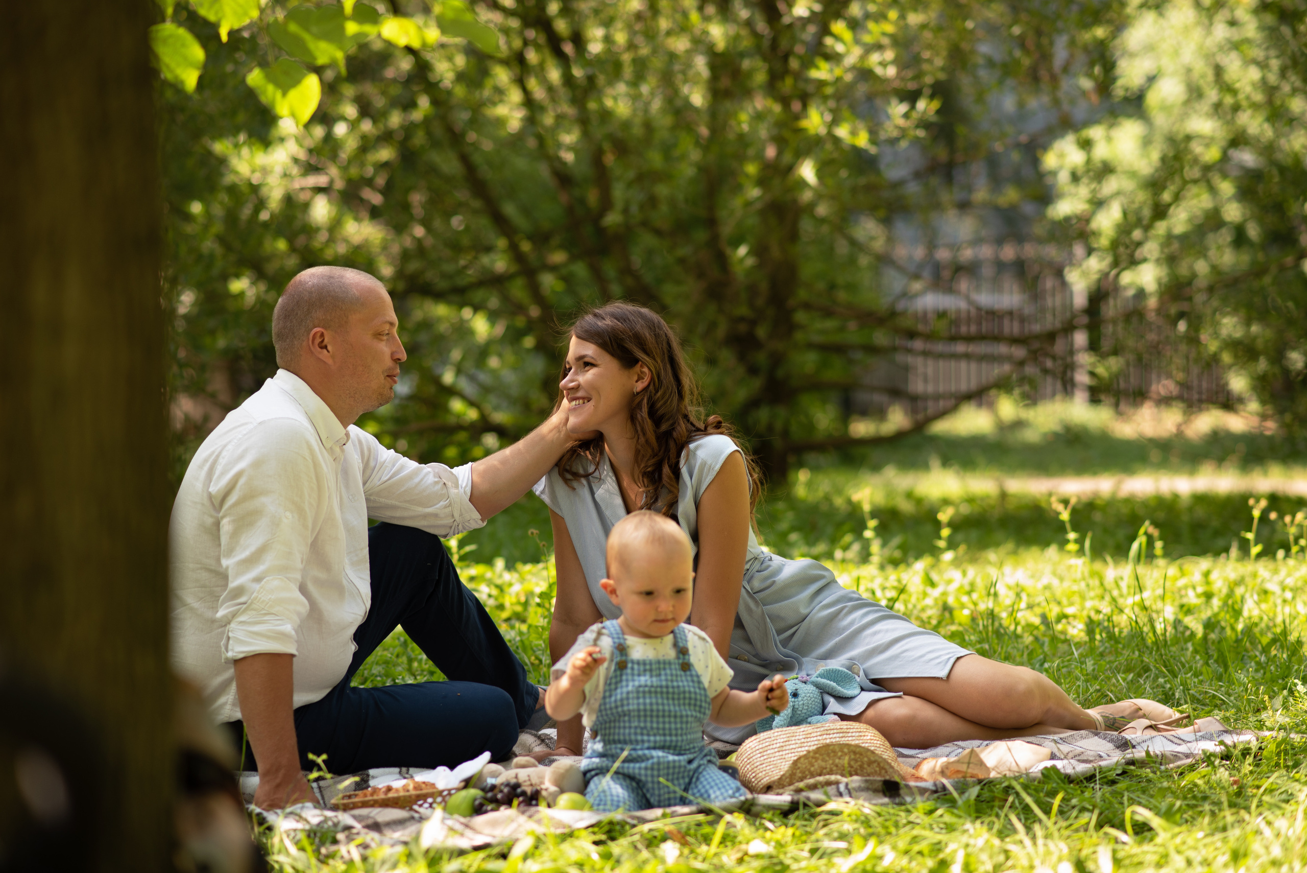 Семейная фотосессия в парке для Леонида и Александры. Анна Боровикова, фотограф Пушкино