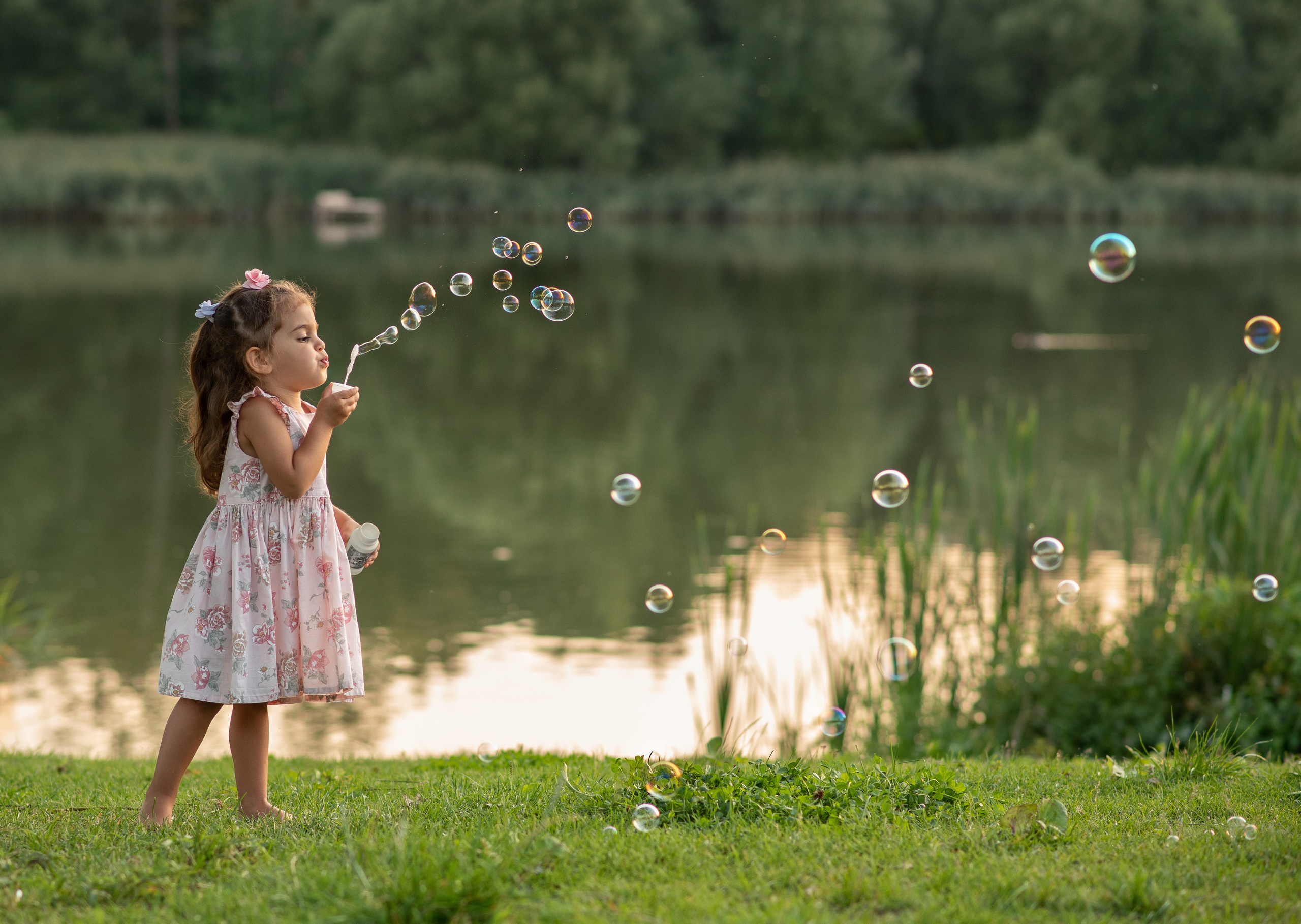 Семейная фотосессия у реки для Сергея и Ирины. Анна Боровикова, фотограф Пушкино