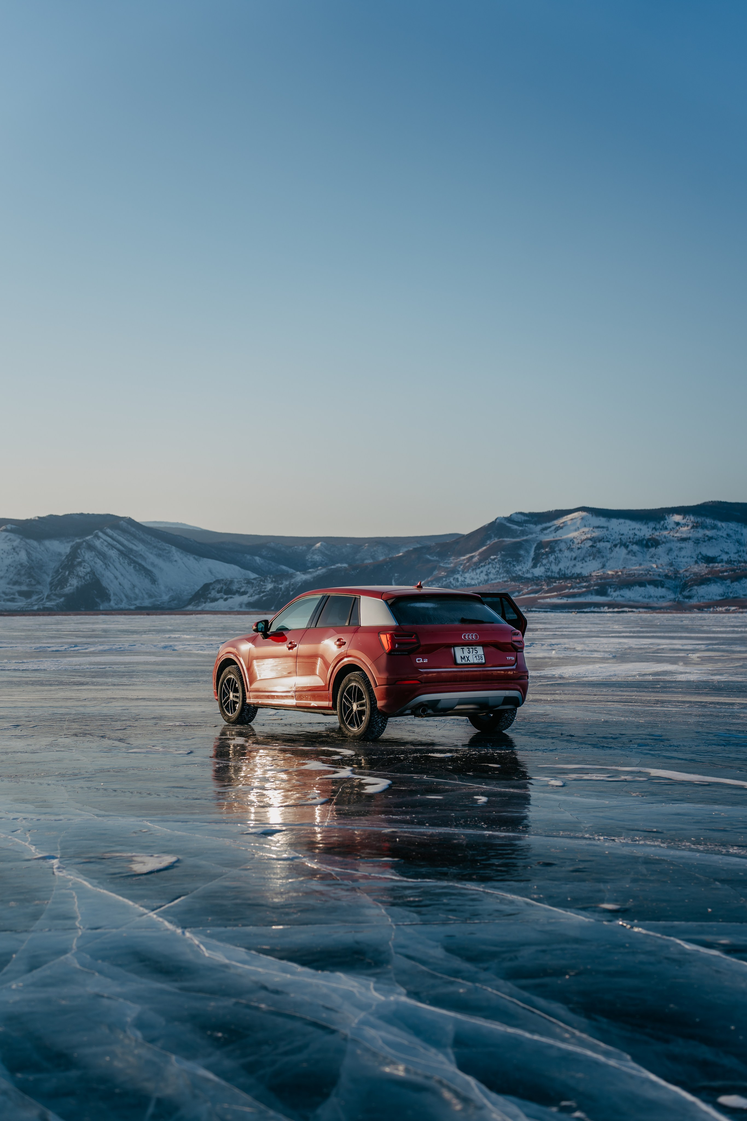 Audi Q2. Фотограф, видеограф и пилот дрона на Байкале