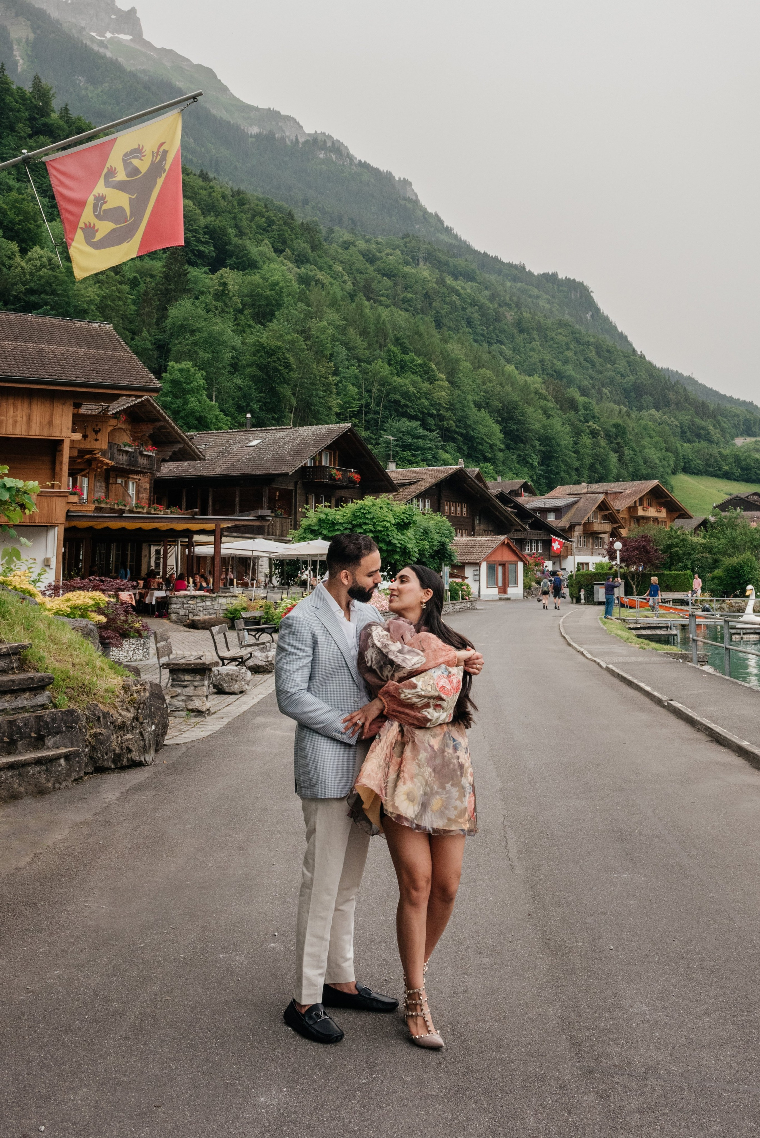Karan & Palak (Iseltwald). Photographer in Interlaken area