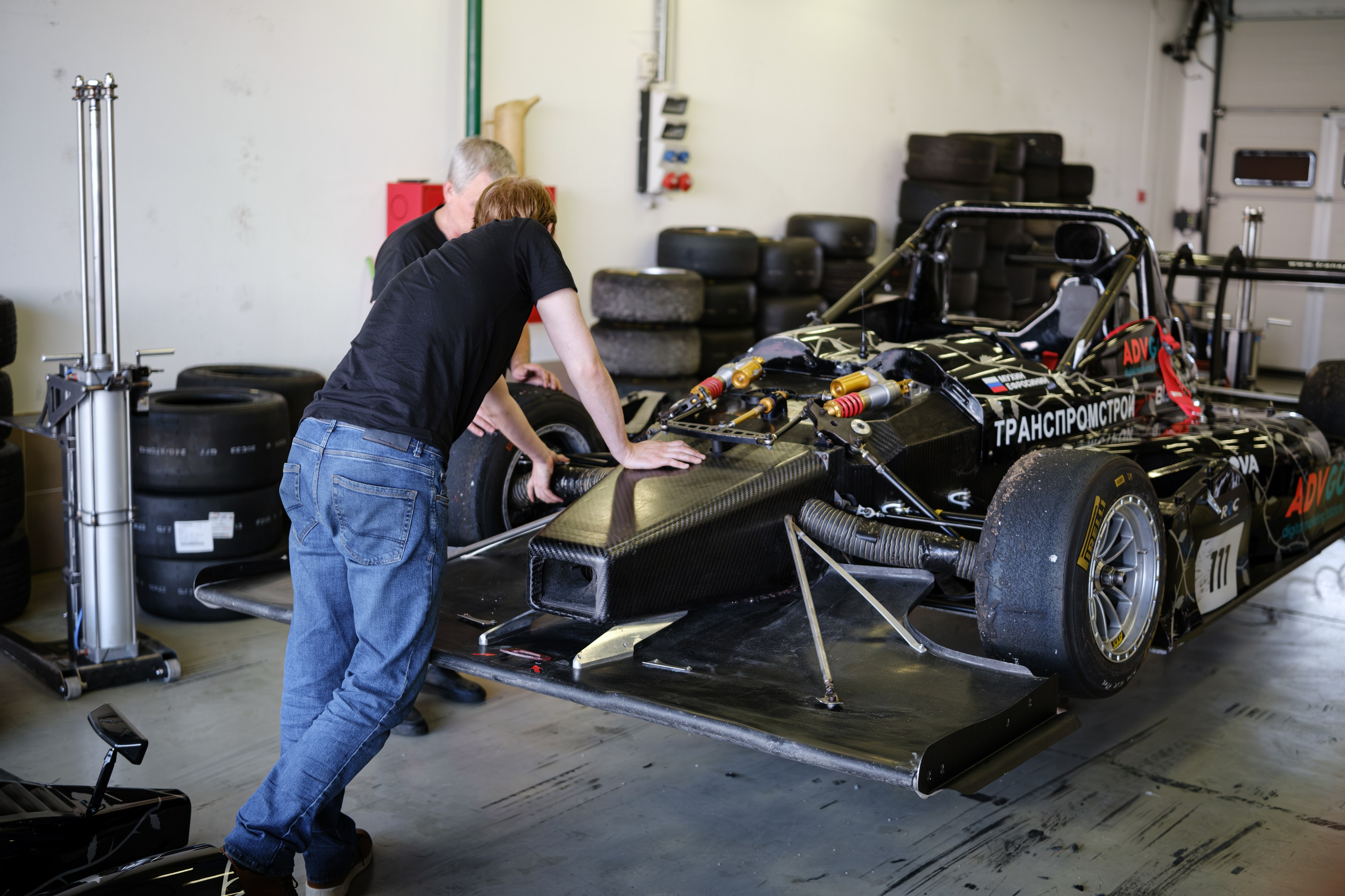 Российская серия гонок на выносливость. Авто и мотоспорт — фотограф Антон Медведев iCoguar