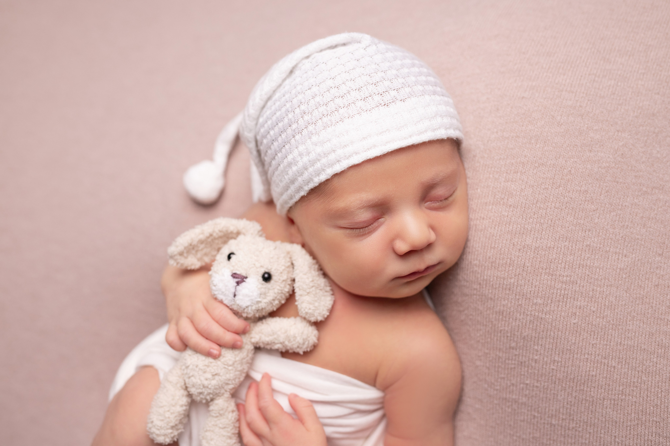 Классический стиль newborn. Фотограф новорождённых Анапа Елена Кушнарь