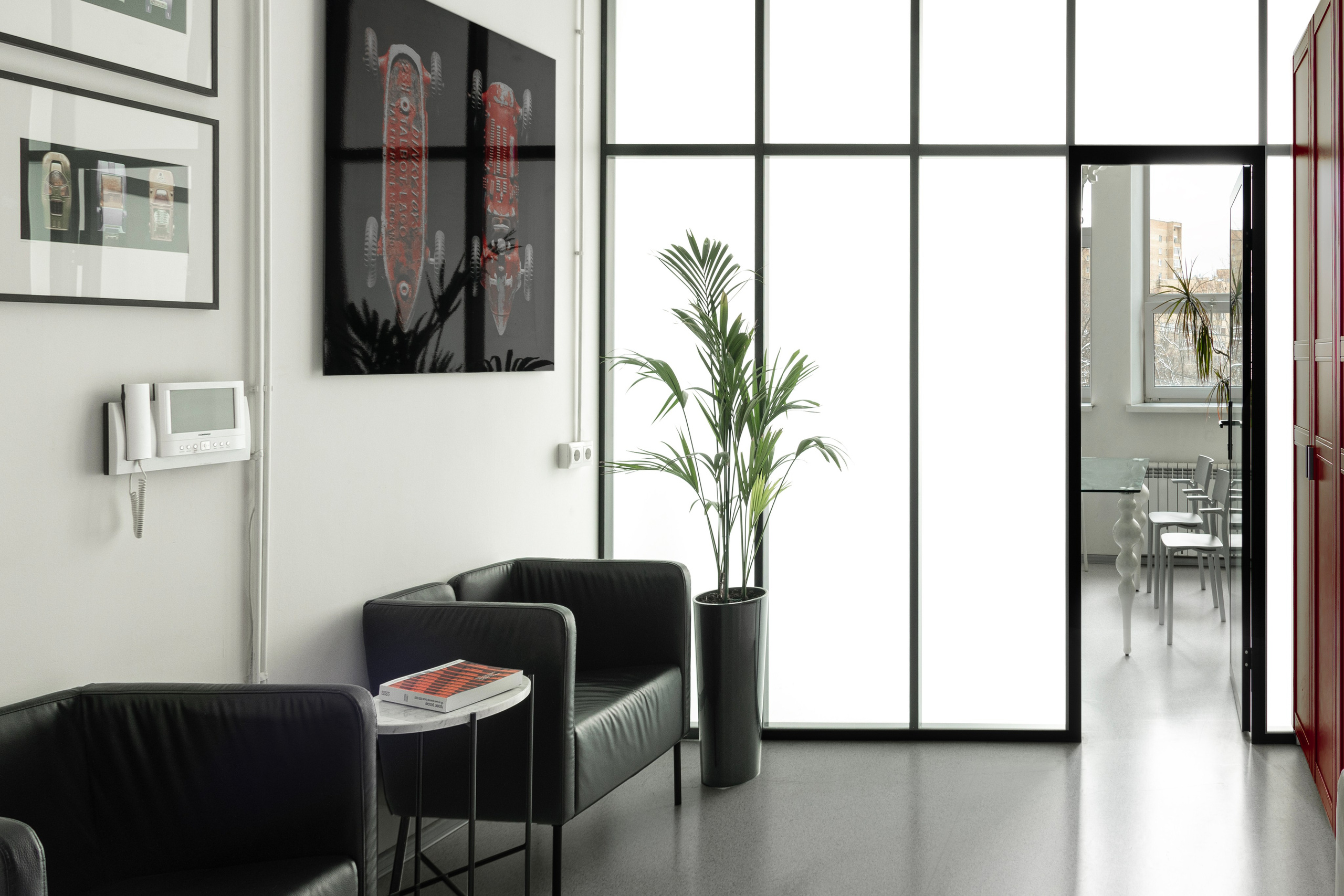 Офис компании Точка дизайна. Интерьерный фотограф Варвара Чеснокова