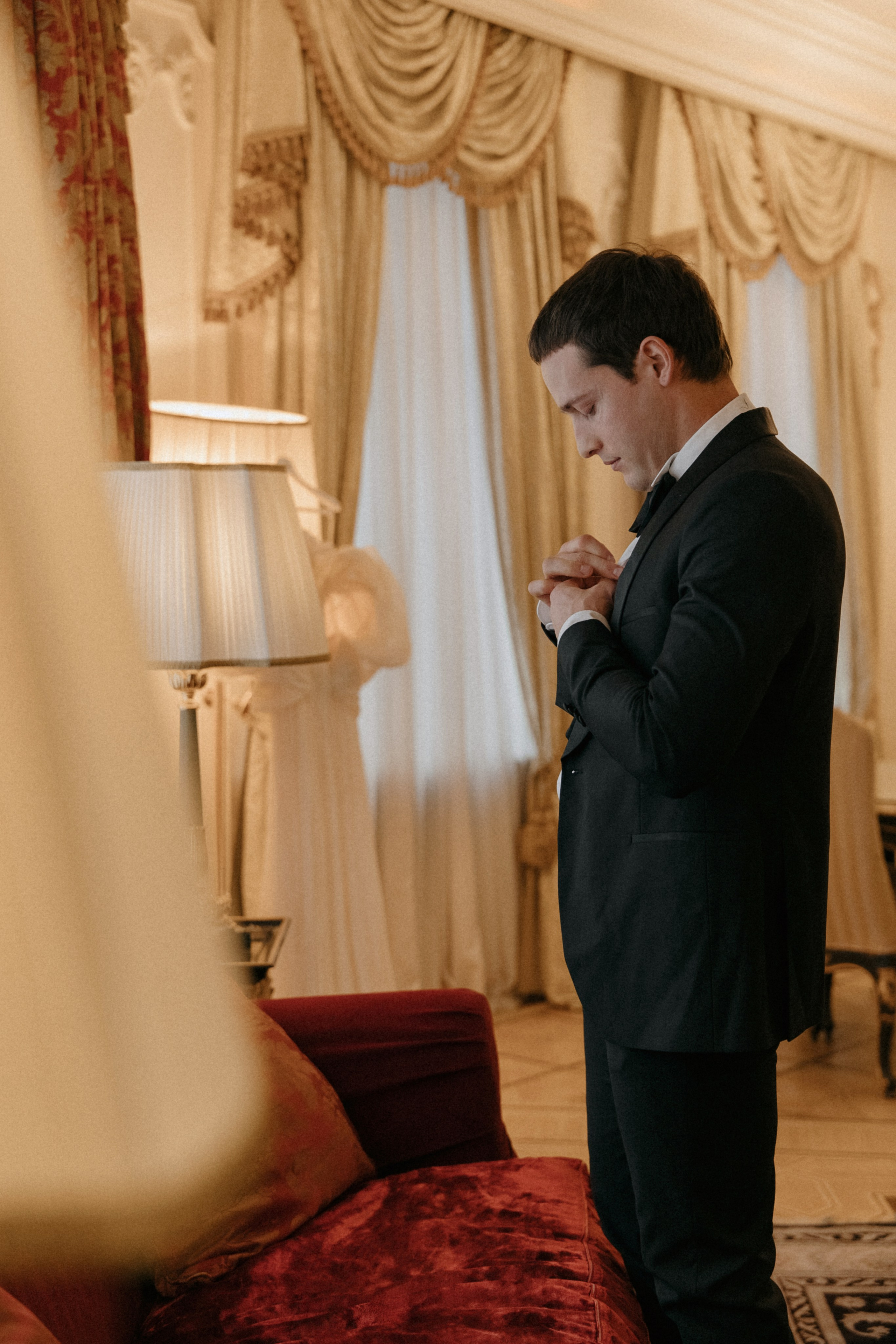 Свадебная фотосъемка в отеле Савой. Свадебный фотограф Москва