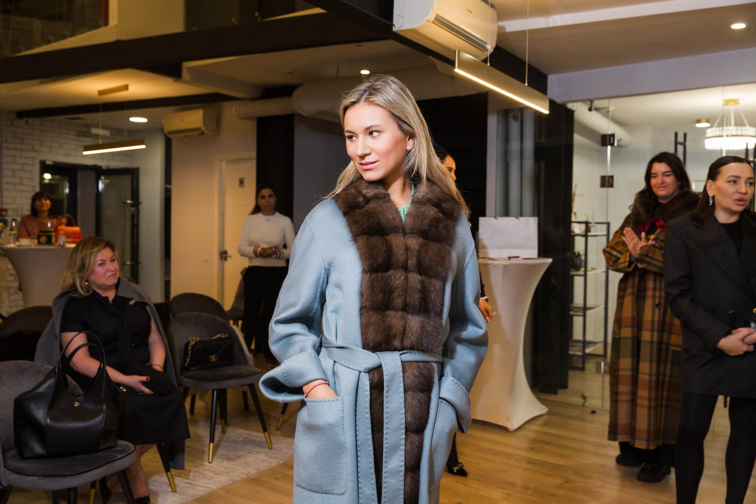 Flawless. Tavat.Fur Тренды 2024. Репортажный Фотограф Александр Назаров. Москва и М.О