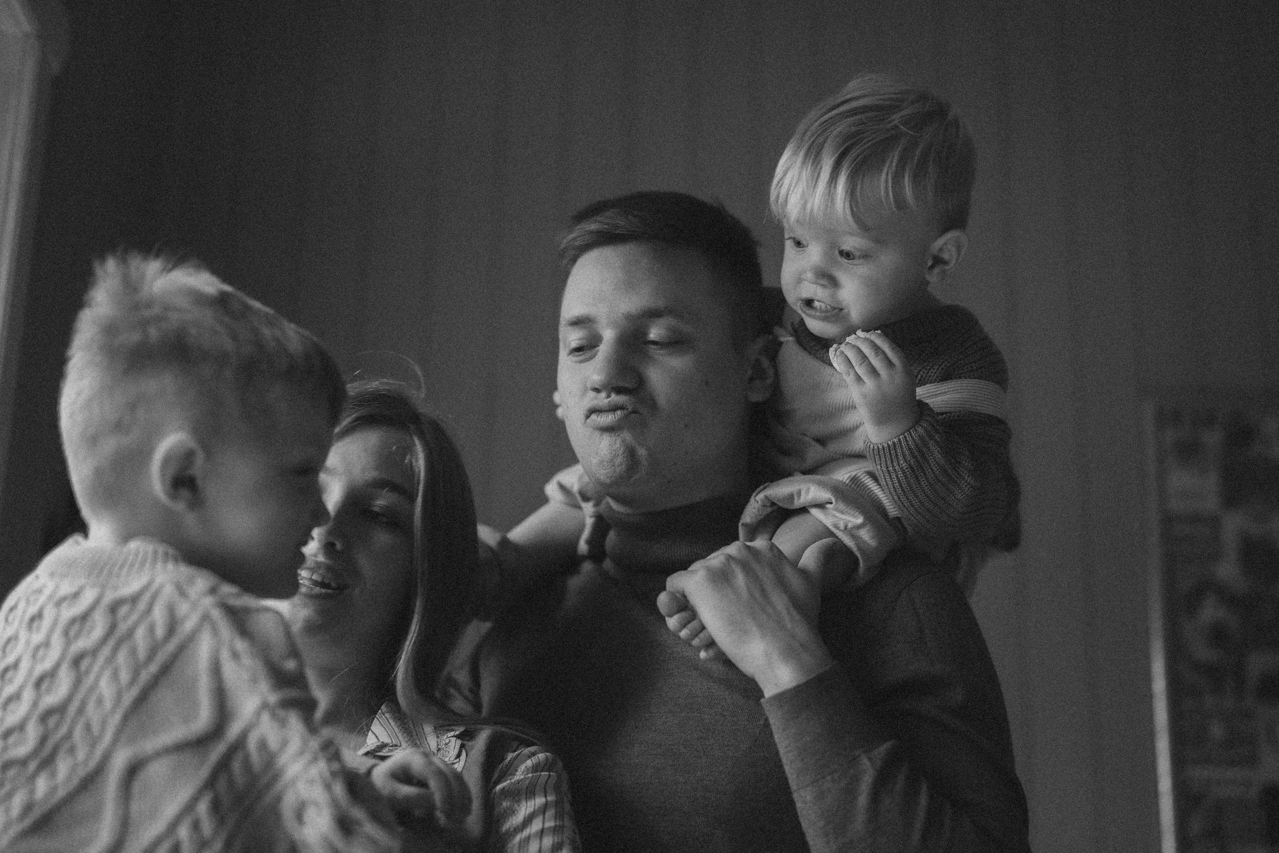 Семейная фотосессия на даче. Семейный и детский фотограф в Сергиев Посаде, Хотьково Якимчук Любовь