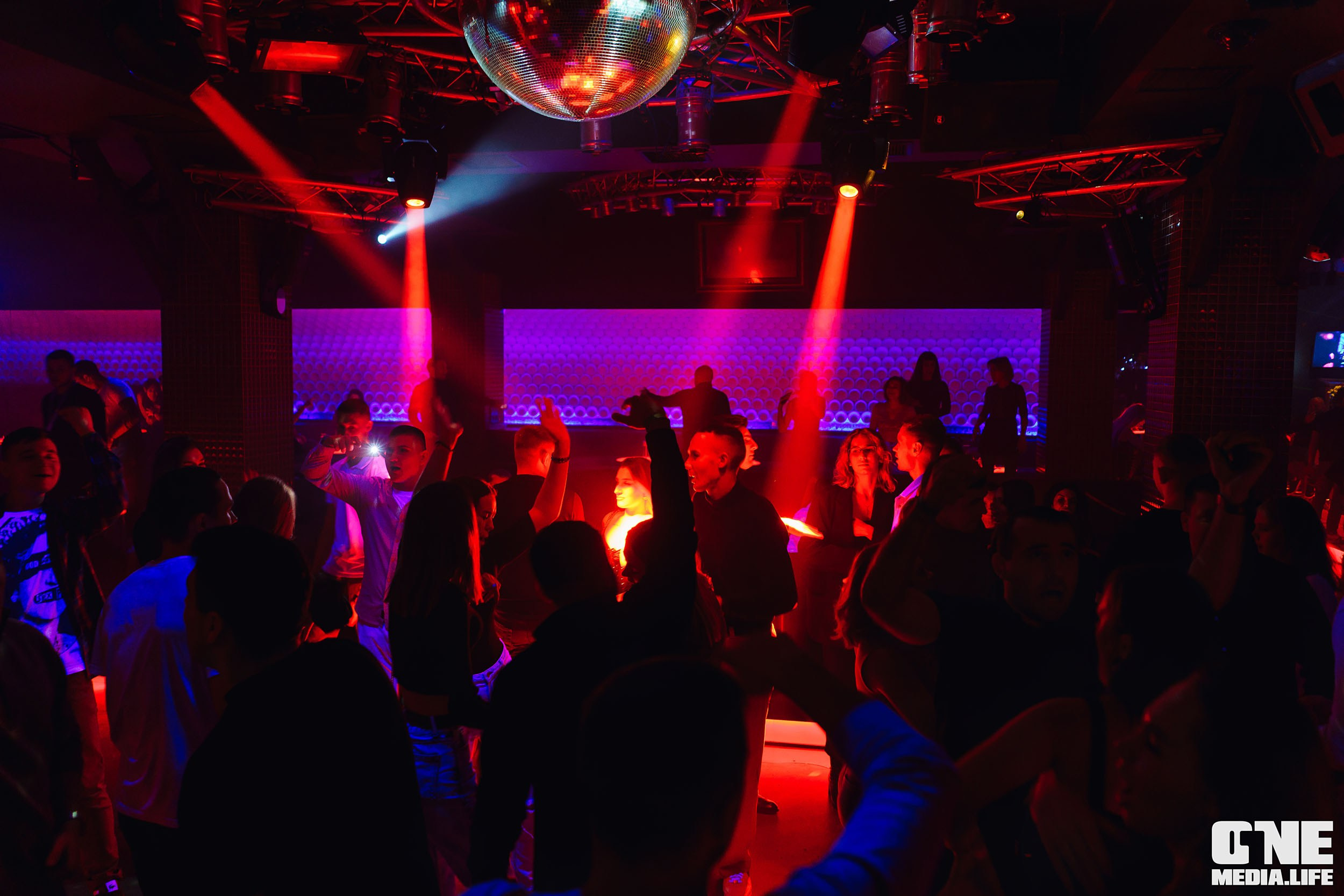 Фоторепортаж из РК Планета. One Media Life: фоторепортажи, фотоотчеты с мероприятий и заведений