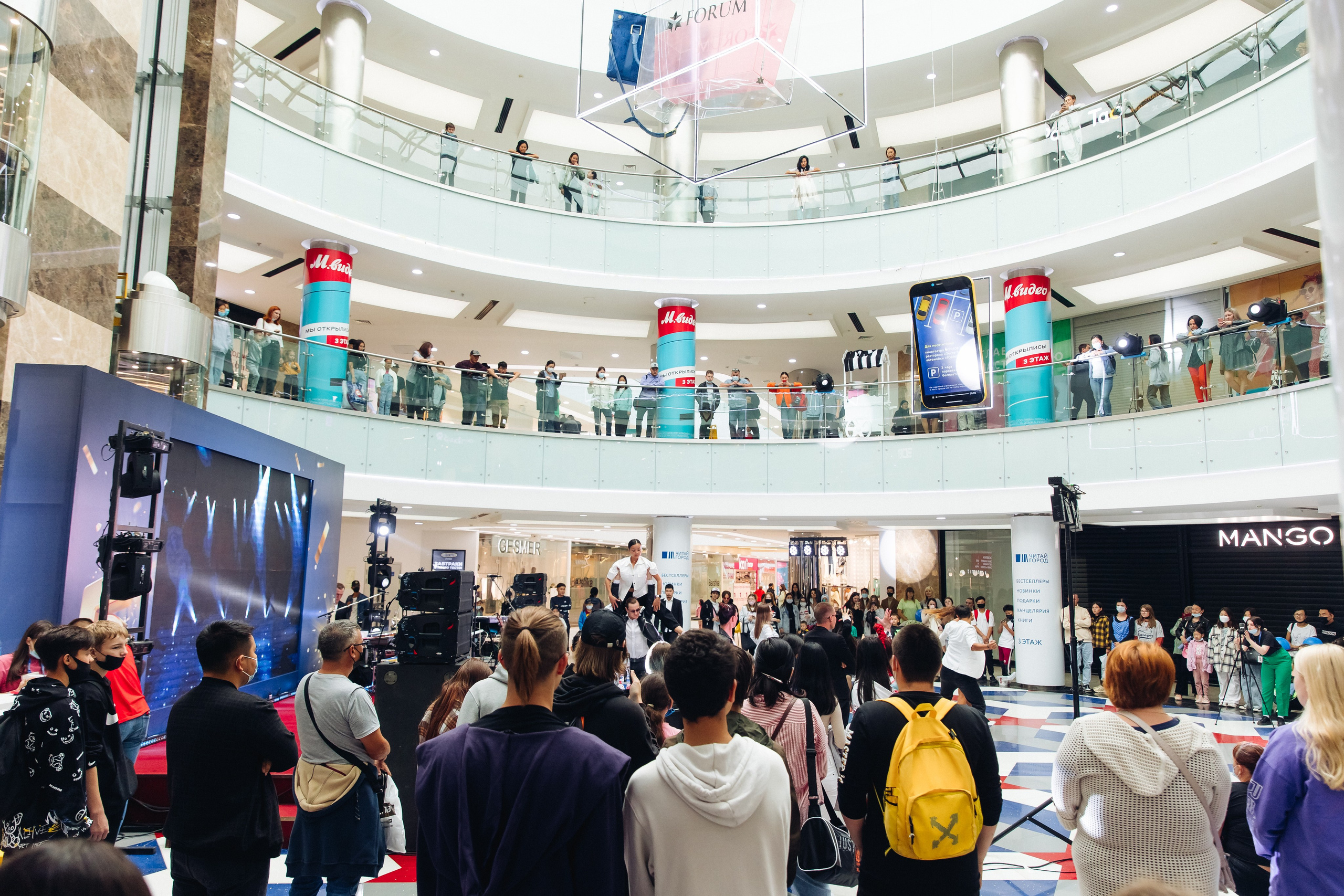 5 лет ТЦ Форум. Свадебный и семейный фотограф в Улан-Удэ