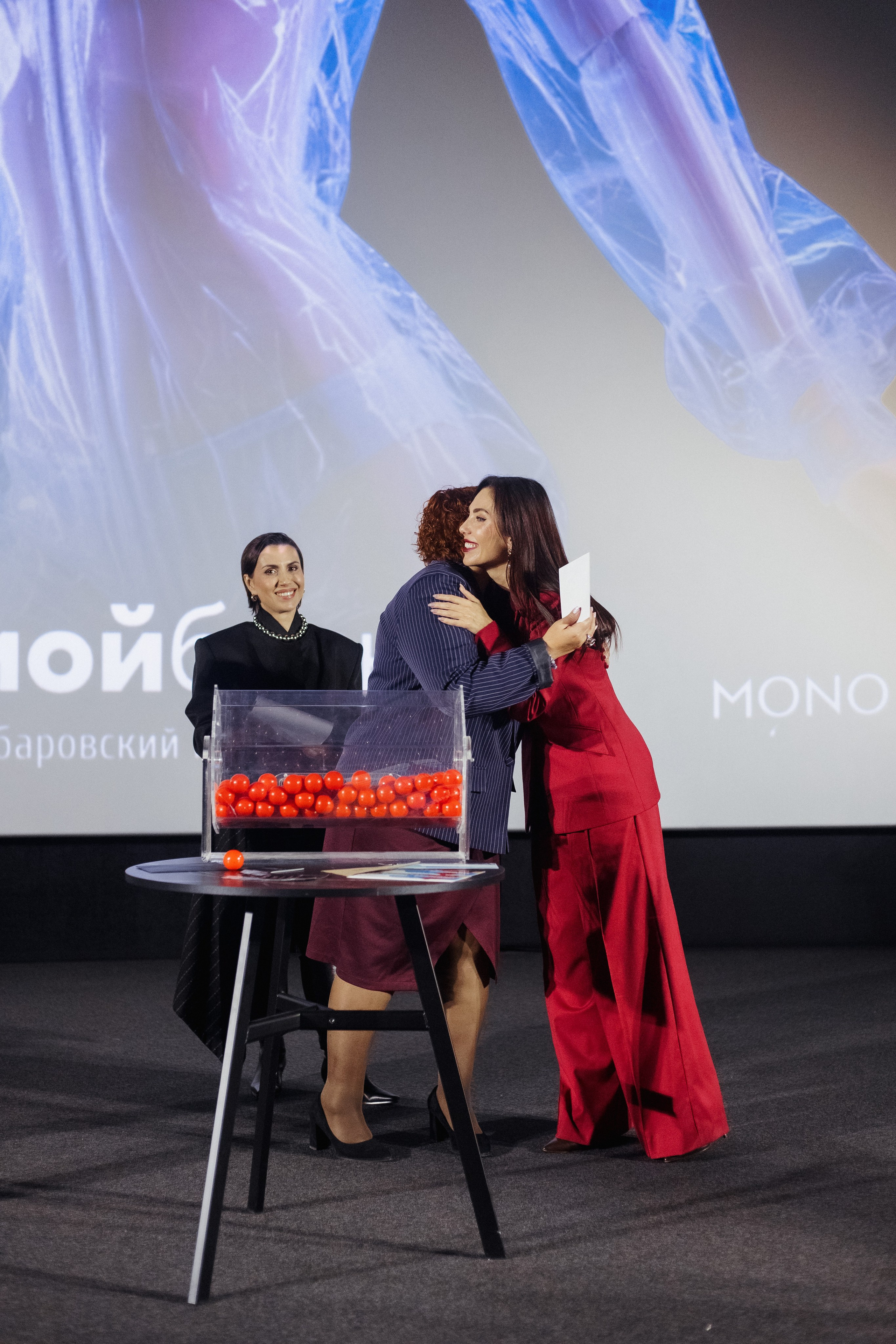 ФЭШН КОНФА. СВОИ. ФОТООТЧЕТЫ-СОБЫТИЯ-МЕСТА