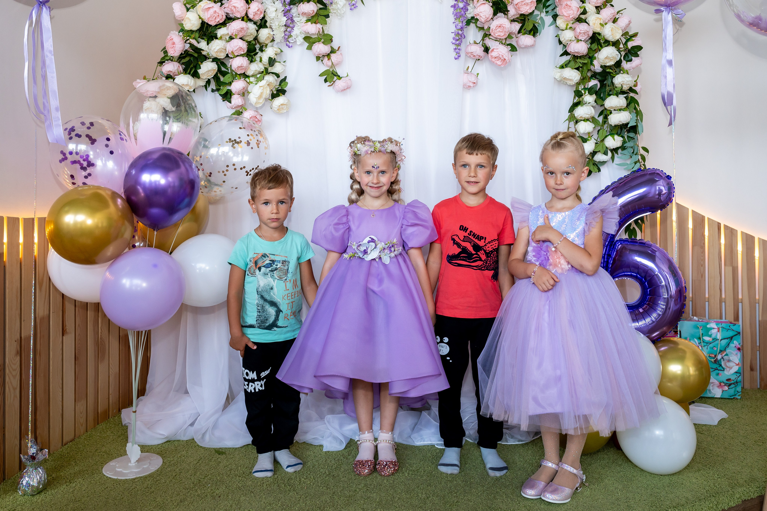 ДР в лофте с фокусником