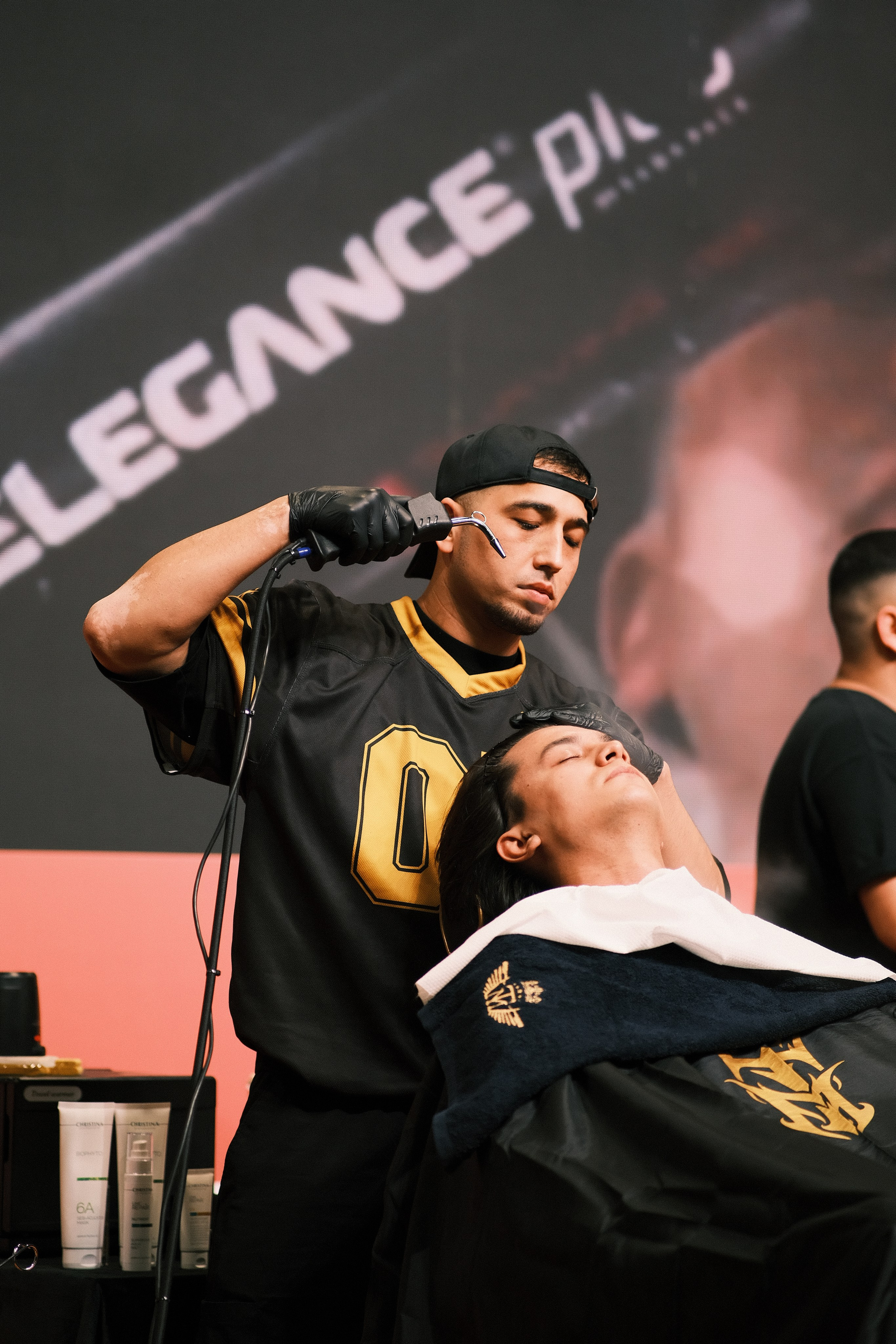 Репортажи. Портреты и репортажные съемки с душой: ваш уникальный момент в объективе Руфата, профессионального фотографа Алматы