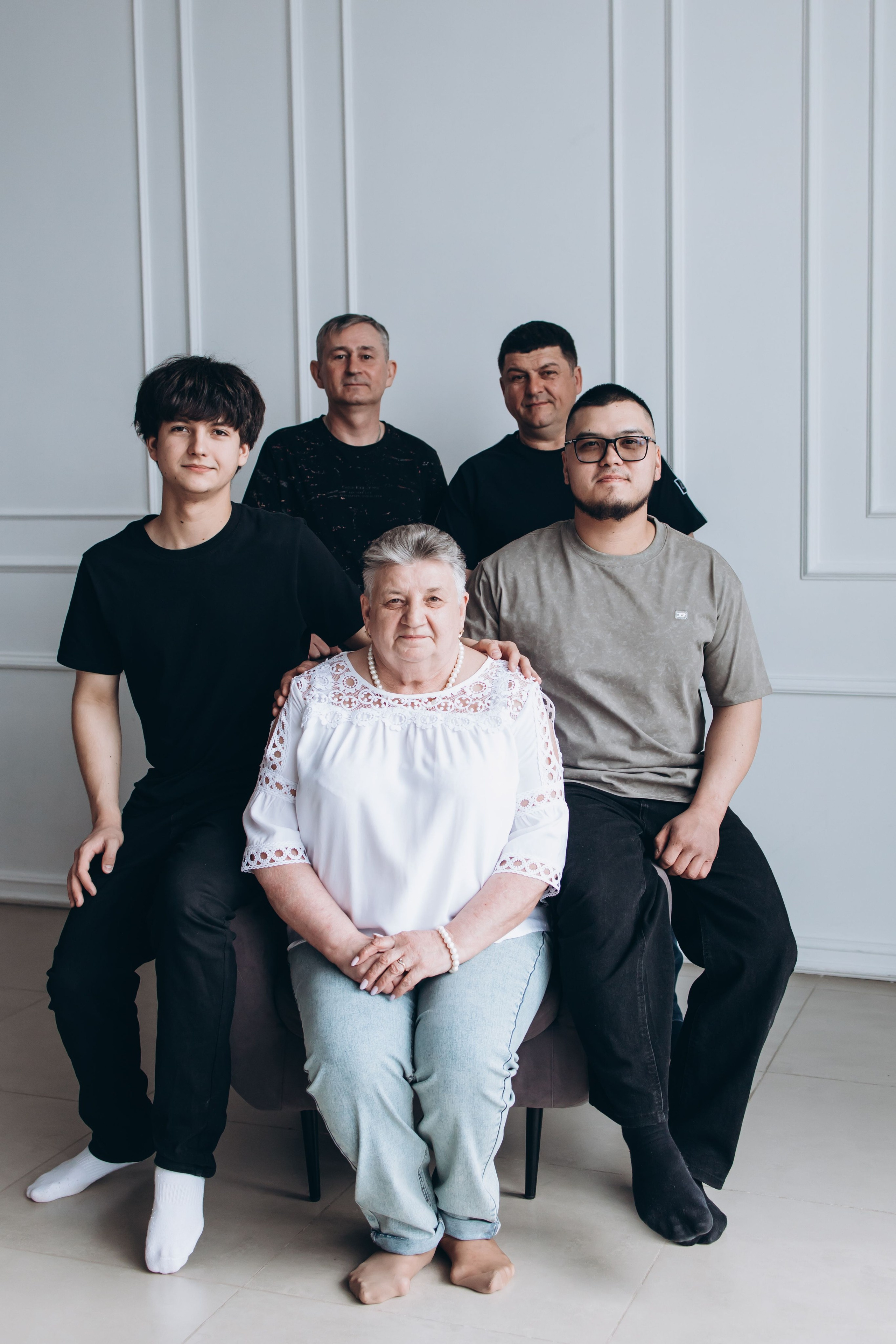 Бабушка и все самые родные рядом. Семейный фотограф Нижневартовск Тюмень Ефимова Ирина