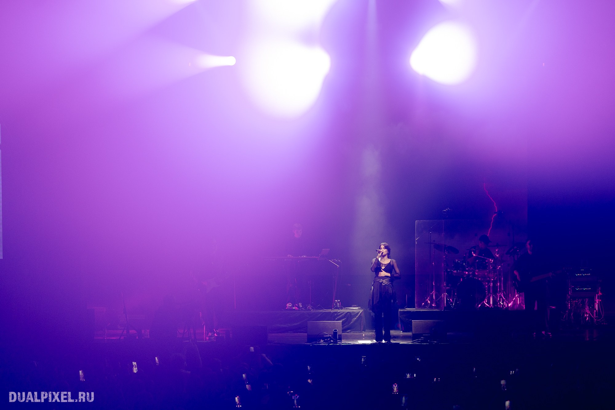 Mona. Магия музыки в кадре: Концертная Фотография