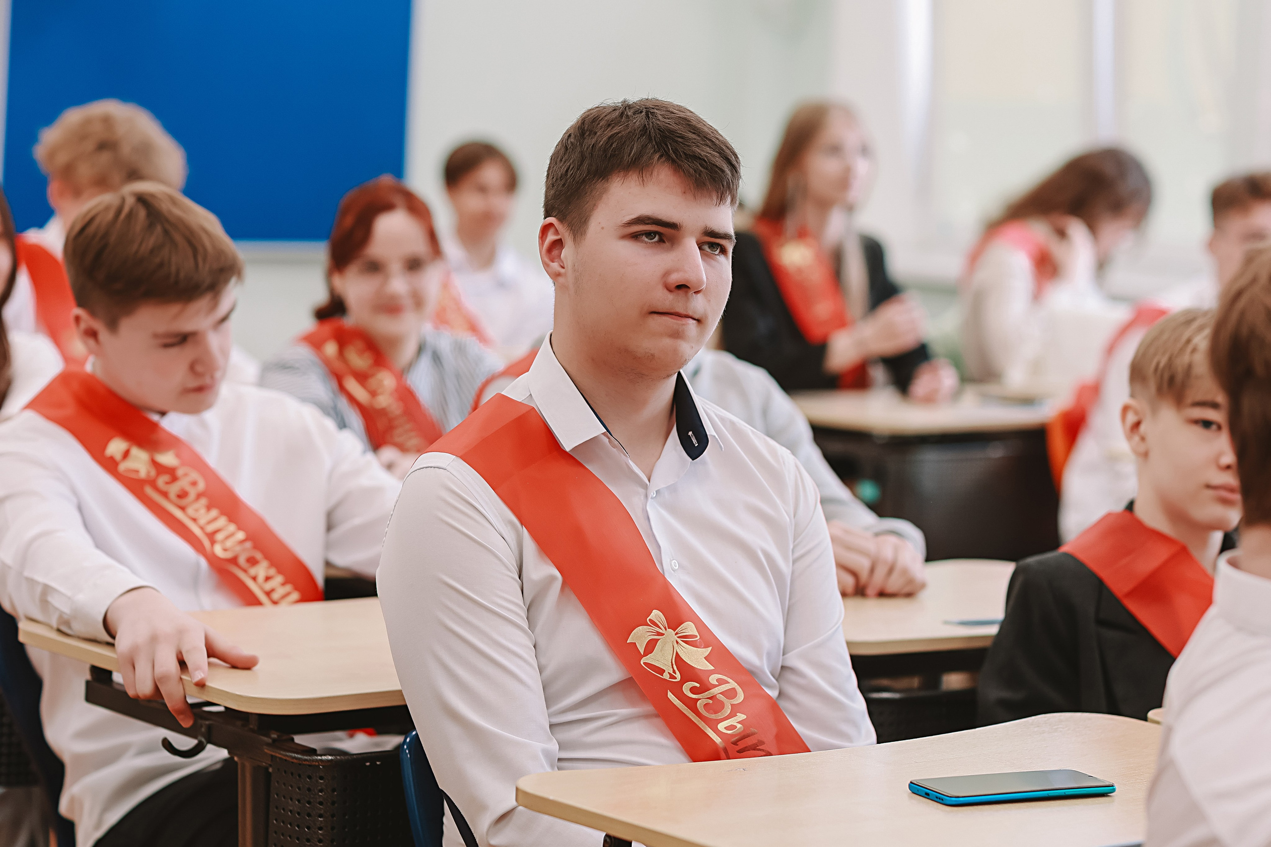 Последний звонок. Семейный фотограф Тюмень, фотограф на роды Салмина Мария