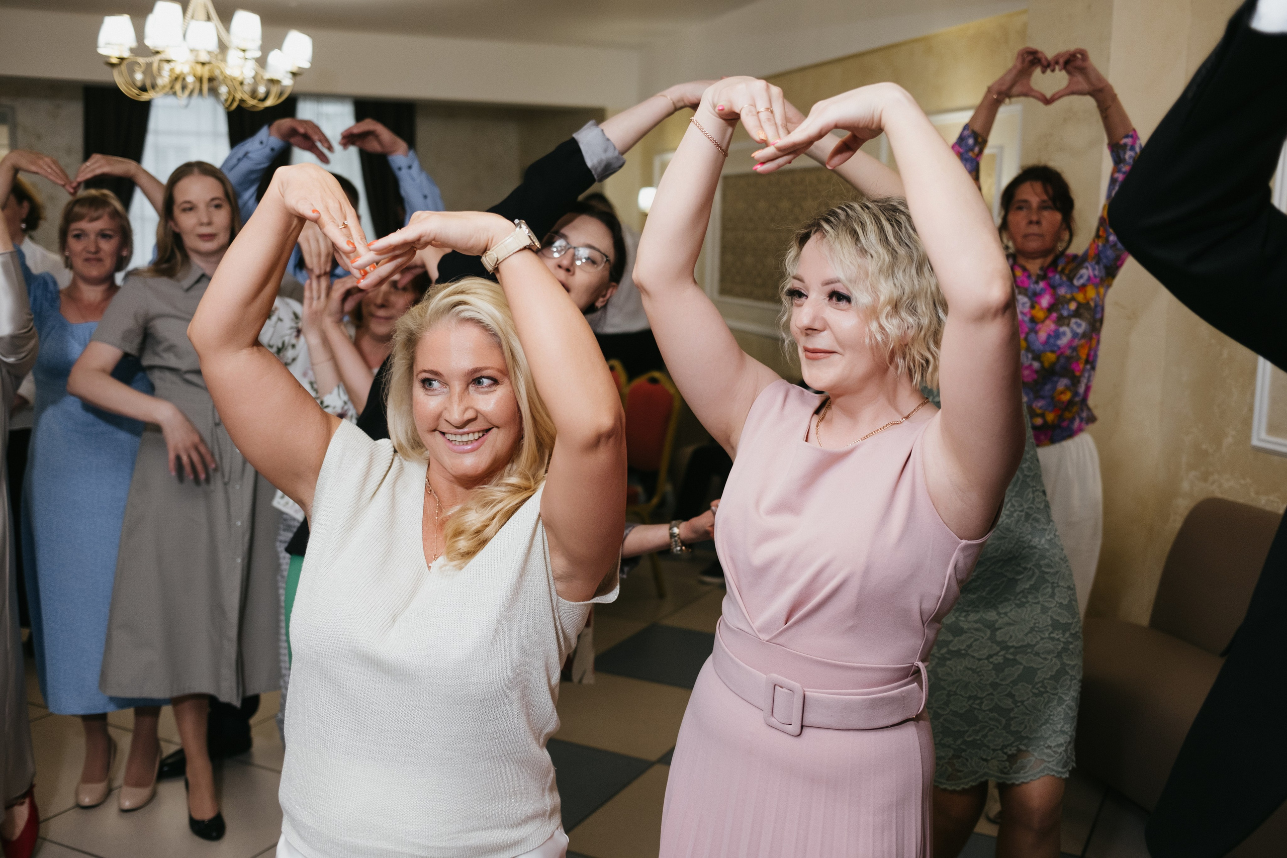 Выпускной 11 класс школы № 30. Свадебный и репортажной фотограф Денис Ожигин в Краснодаре и Краснодарском крае