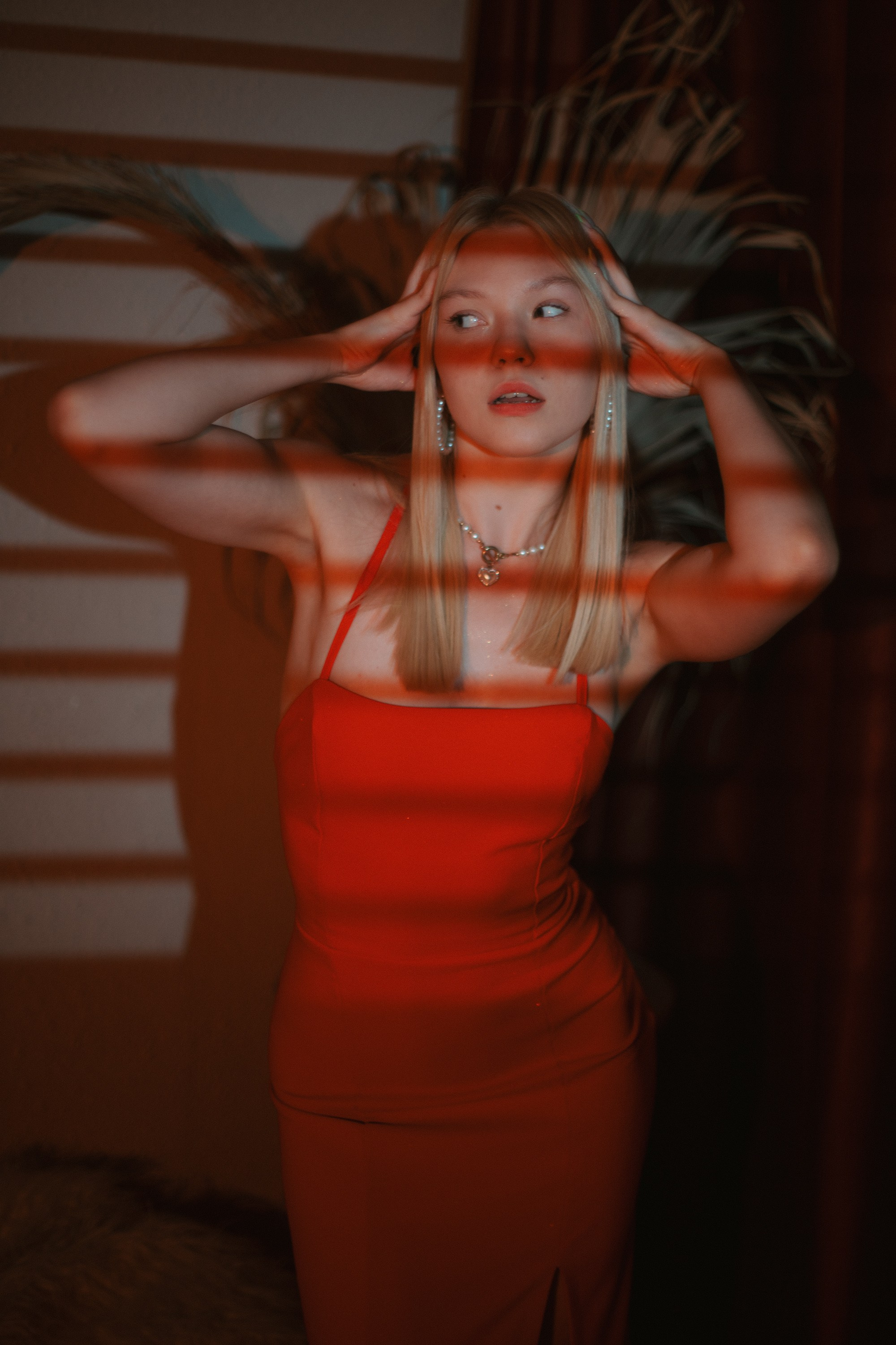 RED DRESS. Polaroud love