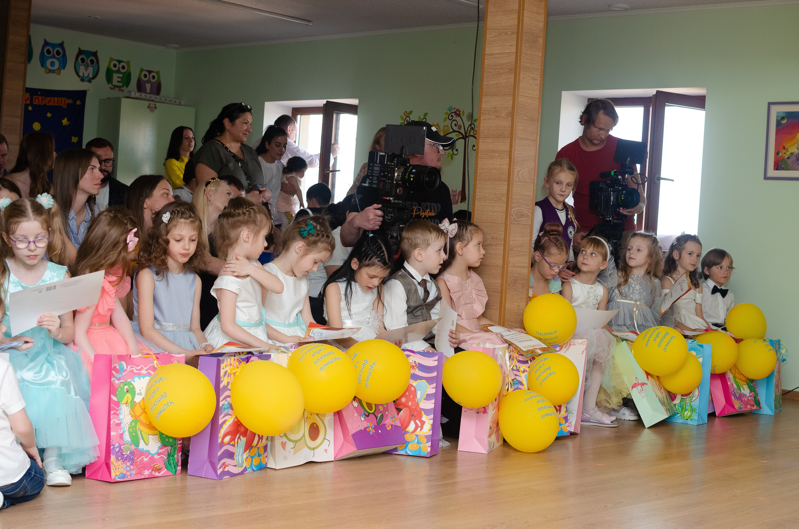 Выпускной утренник 2023. Семейный фотограф на выписку из роддома и крещение Минск Настя Гришук