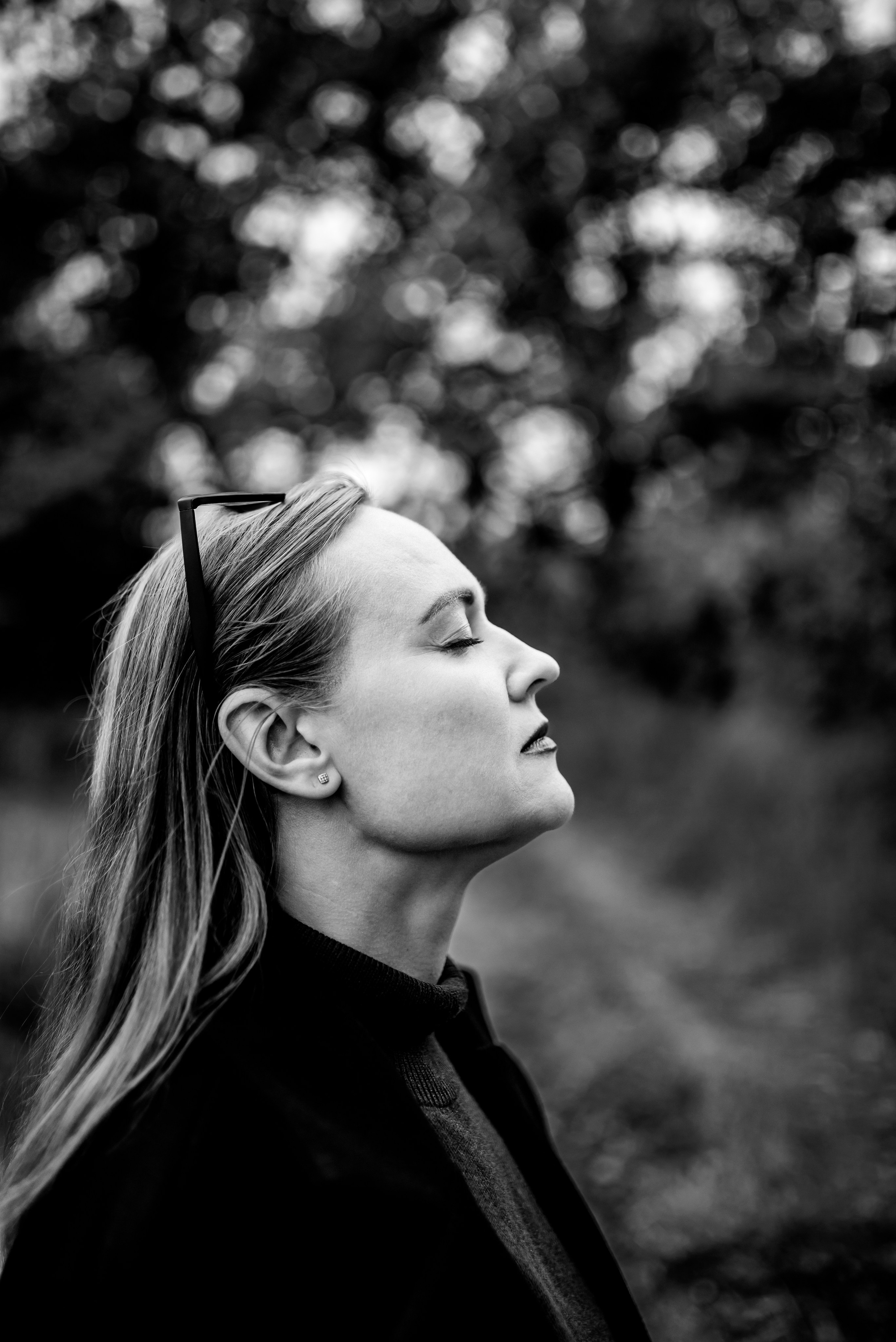 Осенняя чб фотосессия для жены в Волгограде. Фотограф в Волгограде и Волжском Александр Горбань