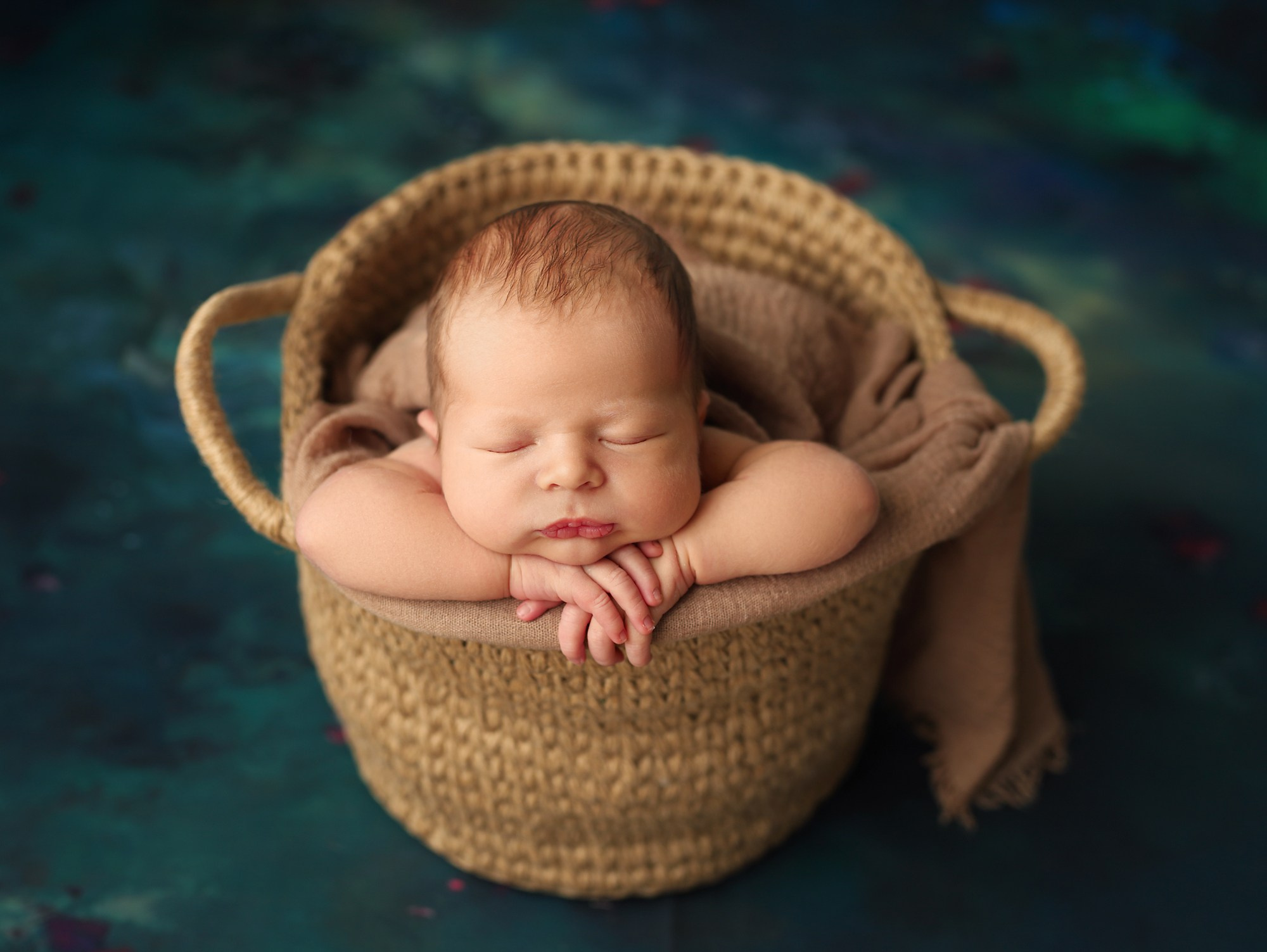 Newborn. Фотограф новорождённых в Казани Нейля Гильмутдинова ньюборн