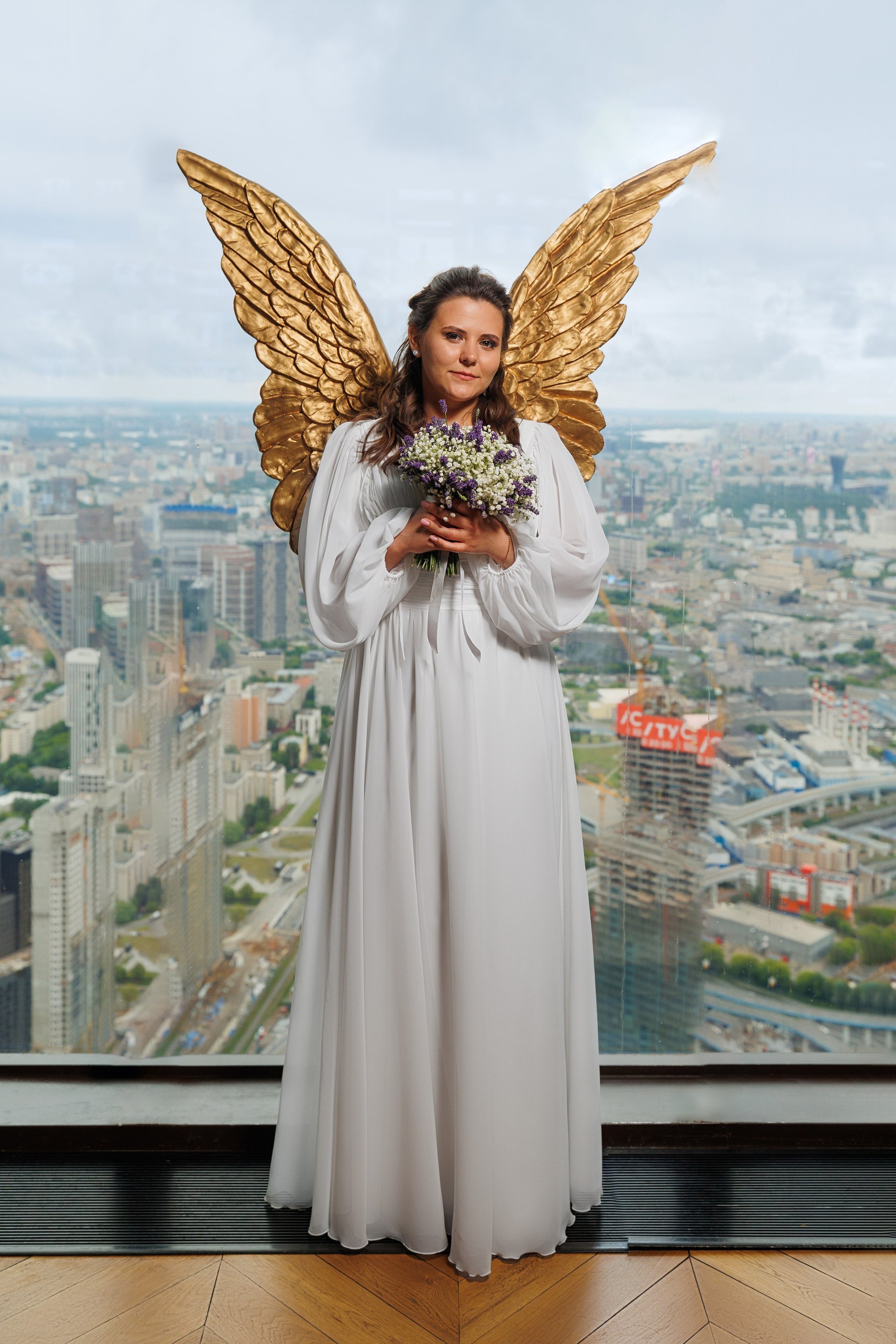 Фотограф на регистрацию в ЗАГС Москва Сити Birds Башня ОКО. Примеры фото, отзывы молодоженов и заявка на регистрацию через официальный сайт.