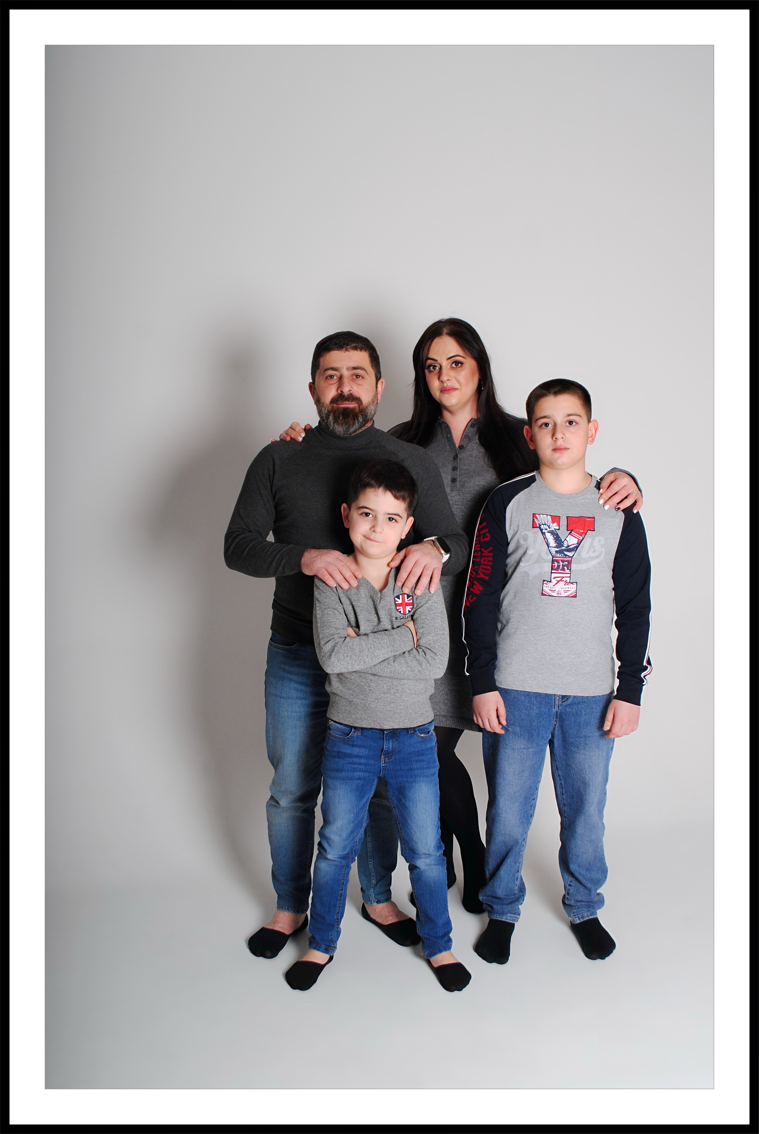 Мария и семья. Фотограф Мария Мусаелян