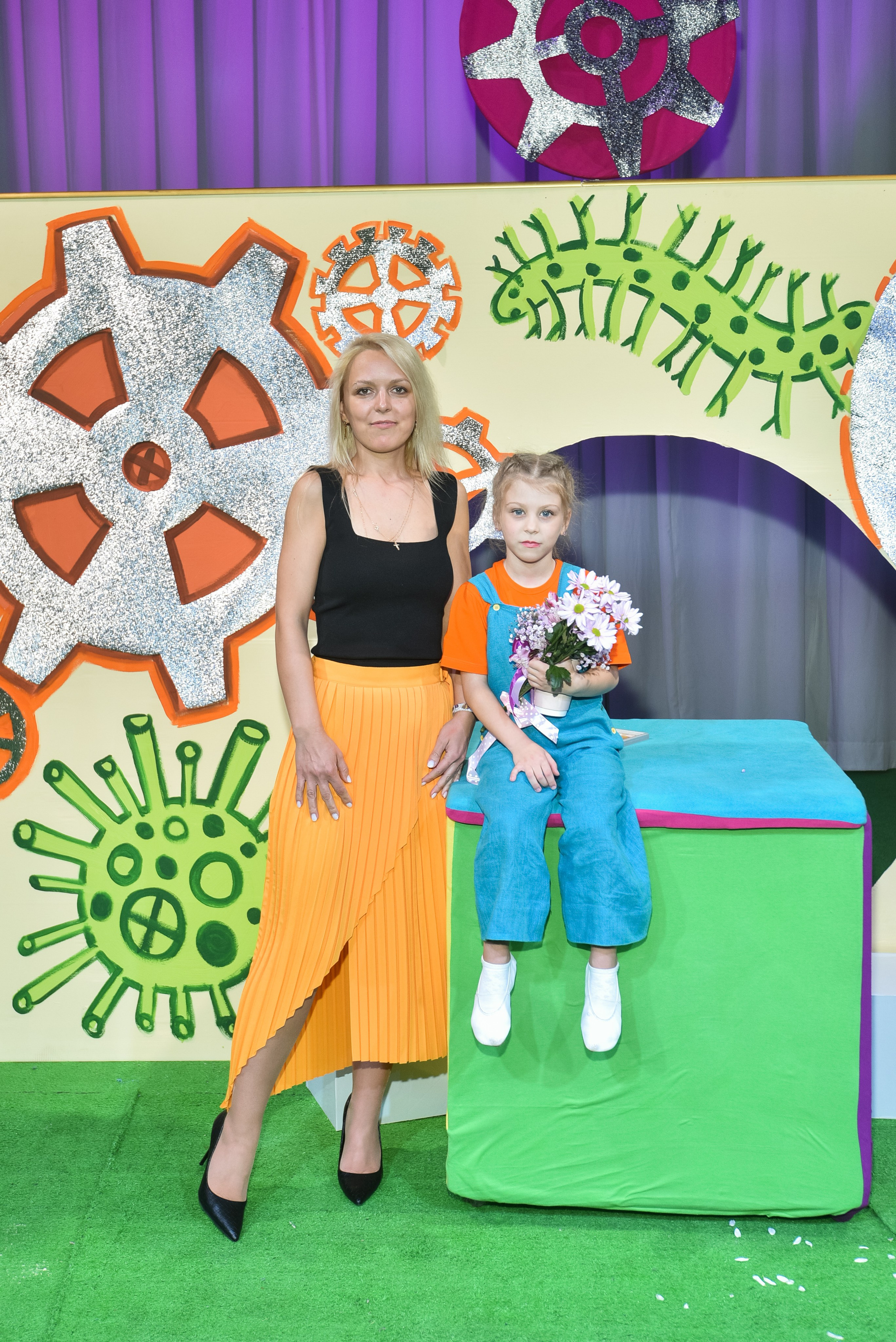 Выпускной 2025, детский центр «Самовар». Фотограф Олег Юршевич Солигорск Минск