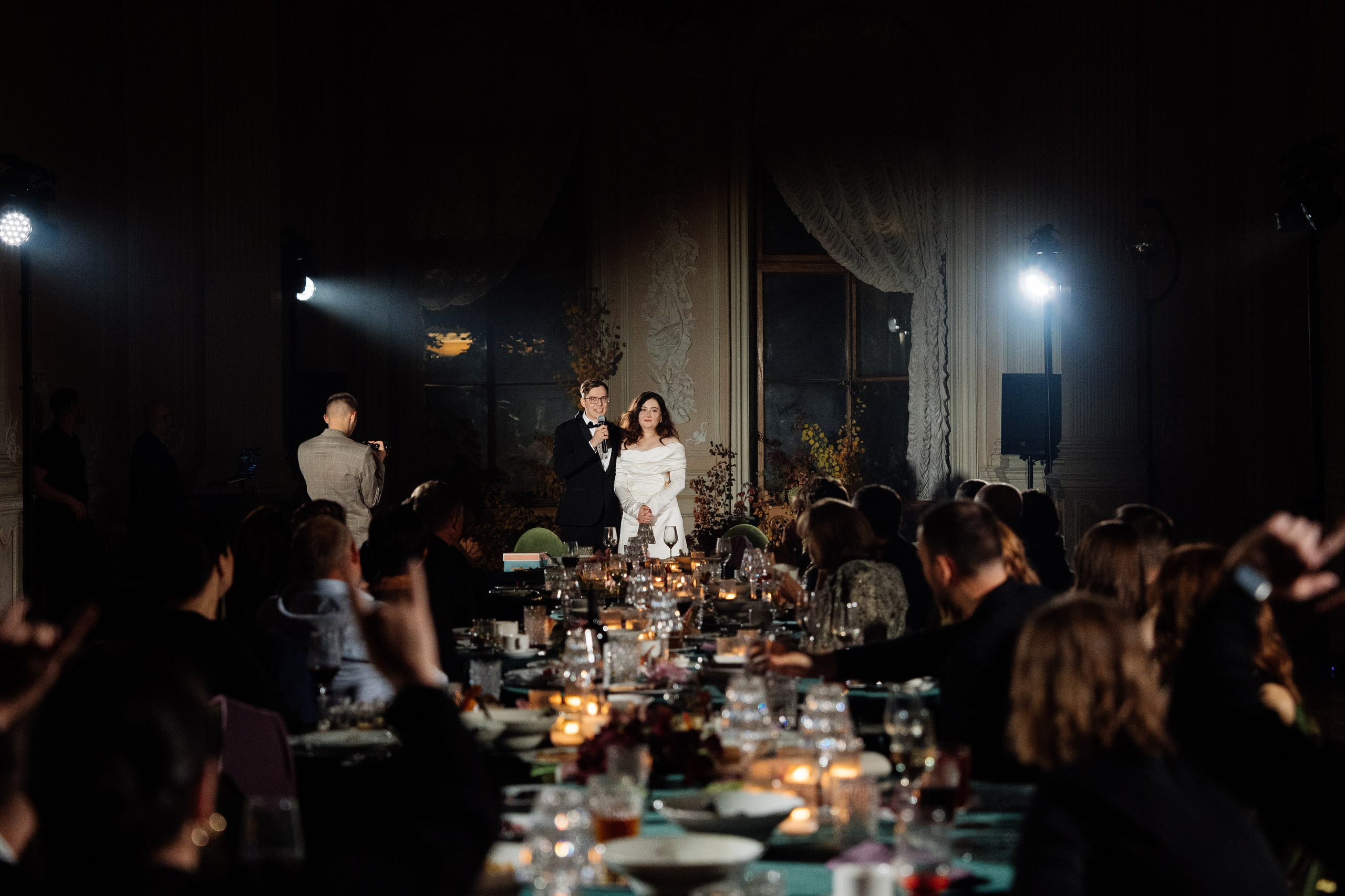Современная свадьба во дворце. Свадебный фотограф организатор в Санкт-Петербурге Ассоль Опарина