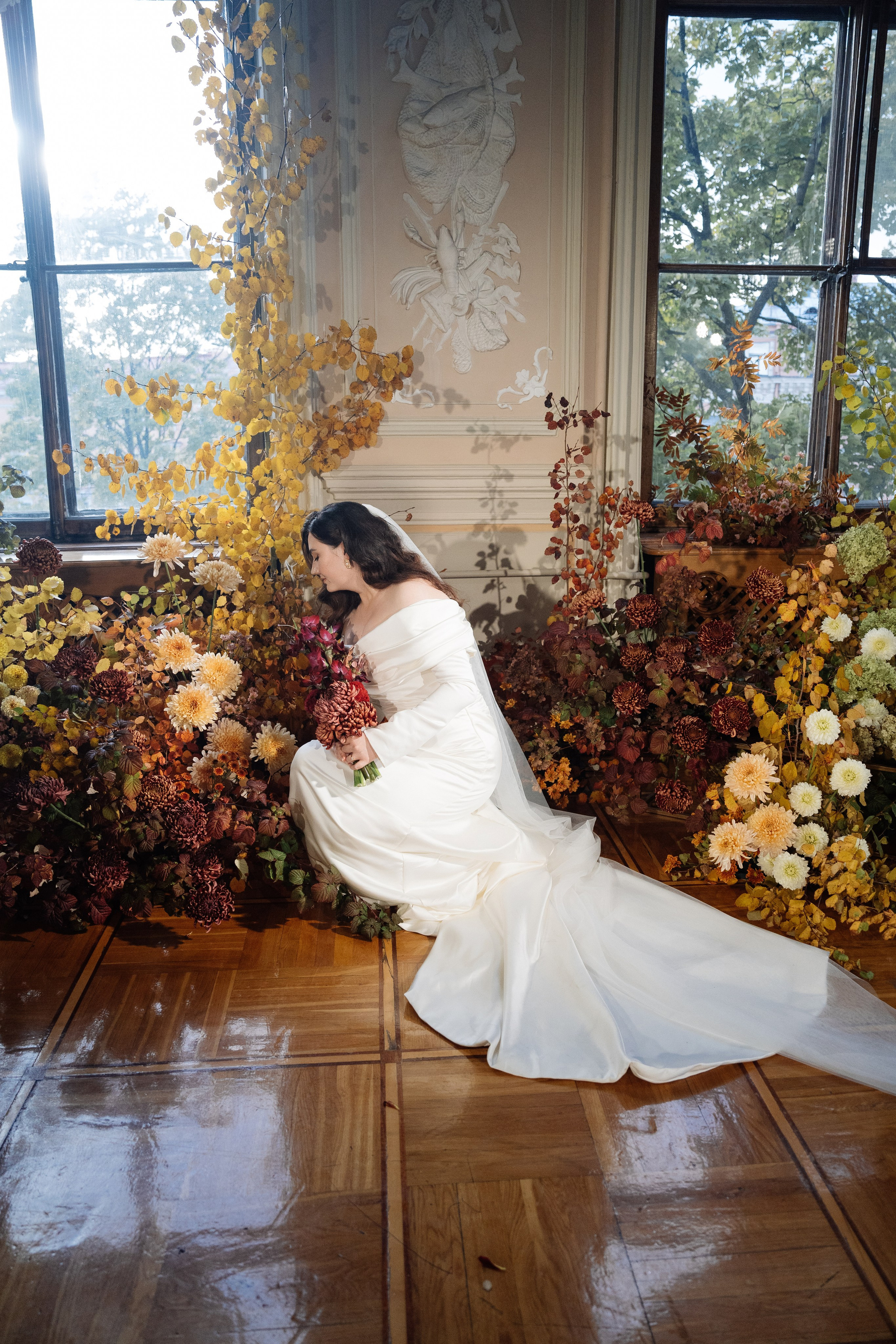 Современная свадьба во дворце. Свадебный фотограф организатор в Санкт-Петербурге Ассоль Опарина