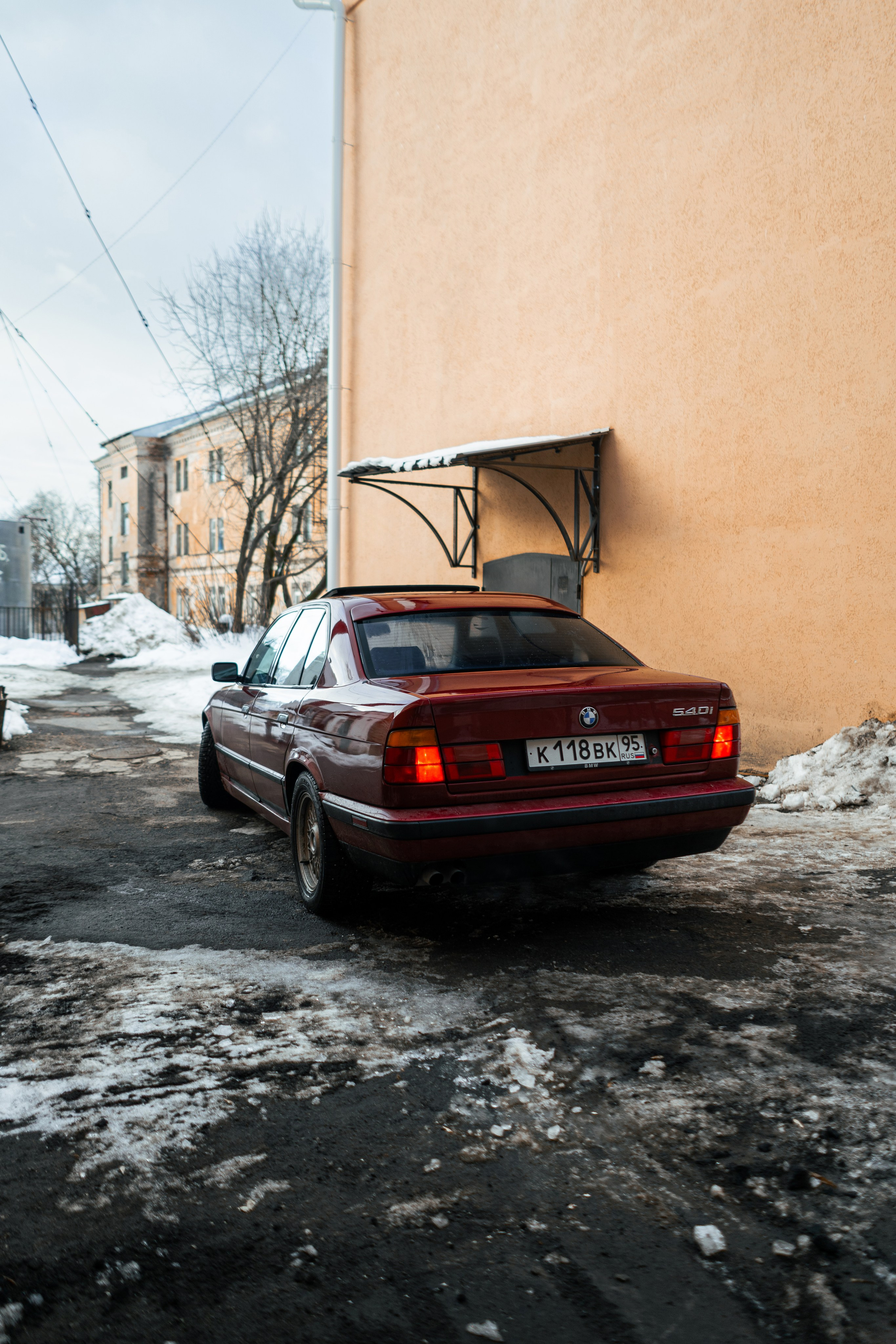 Автомобильная фото-сессия BMW 540i E34 в Калуге
