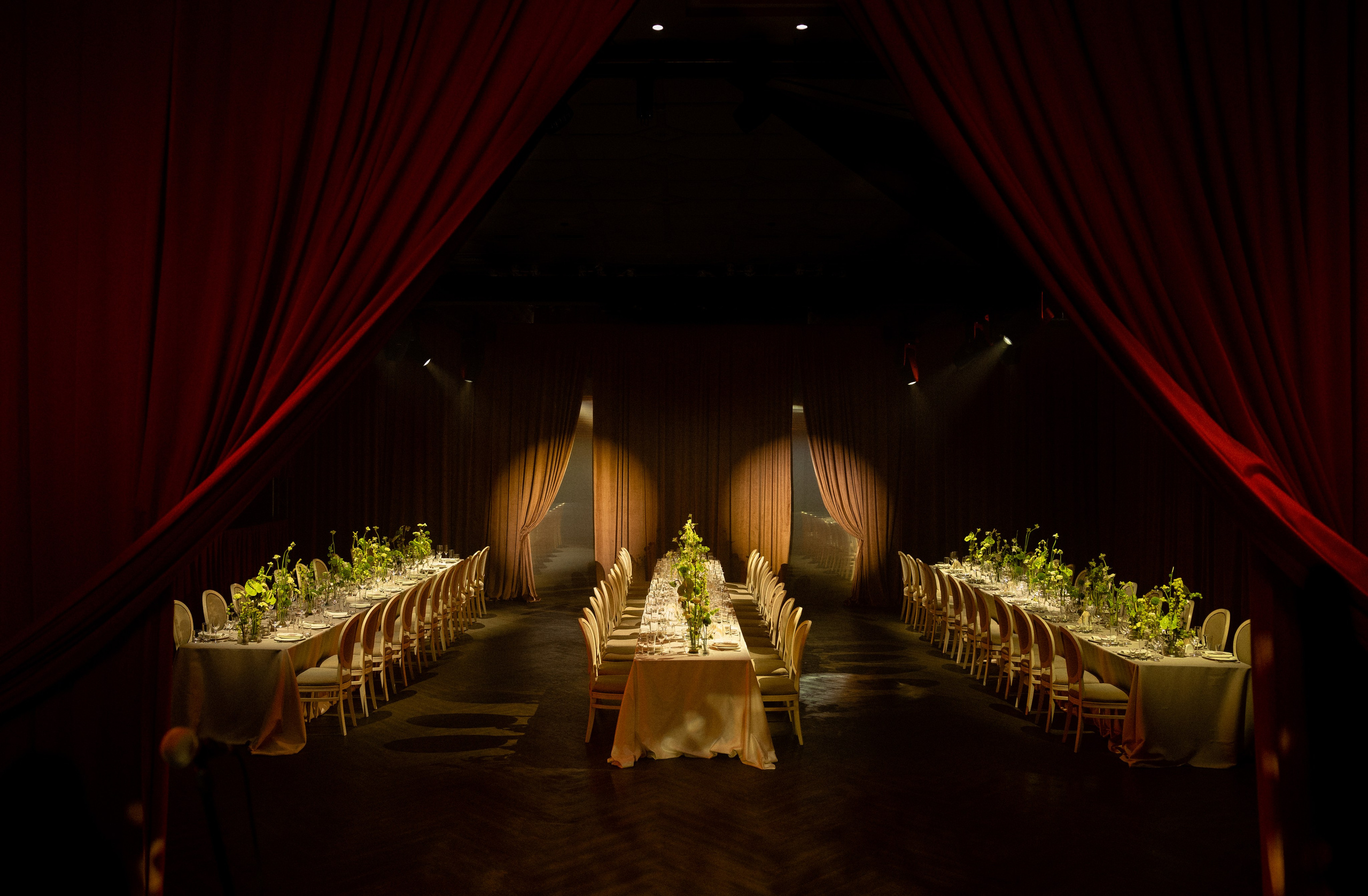 Александр и Иннеса. Ксения Почтарь. Декоратор и флорист, город Владивосток