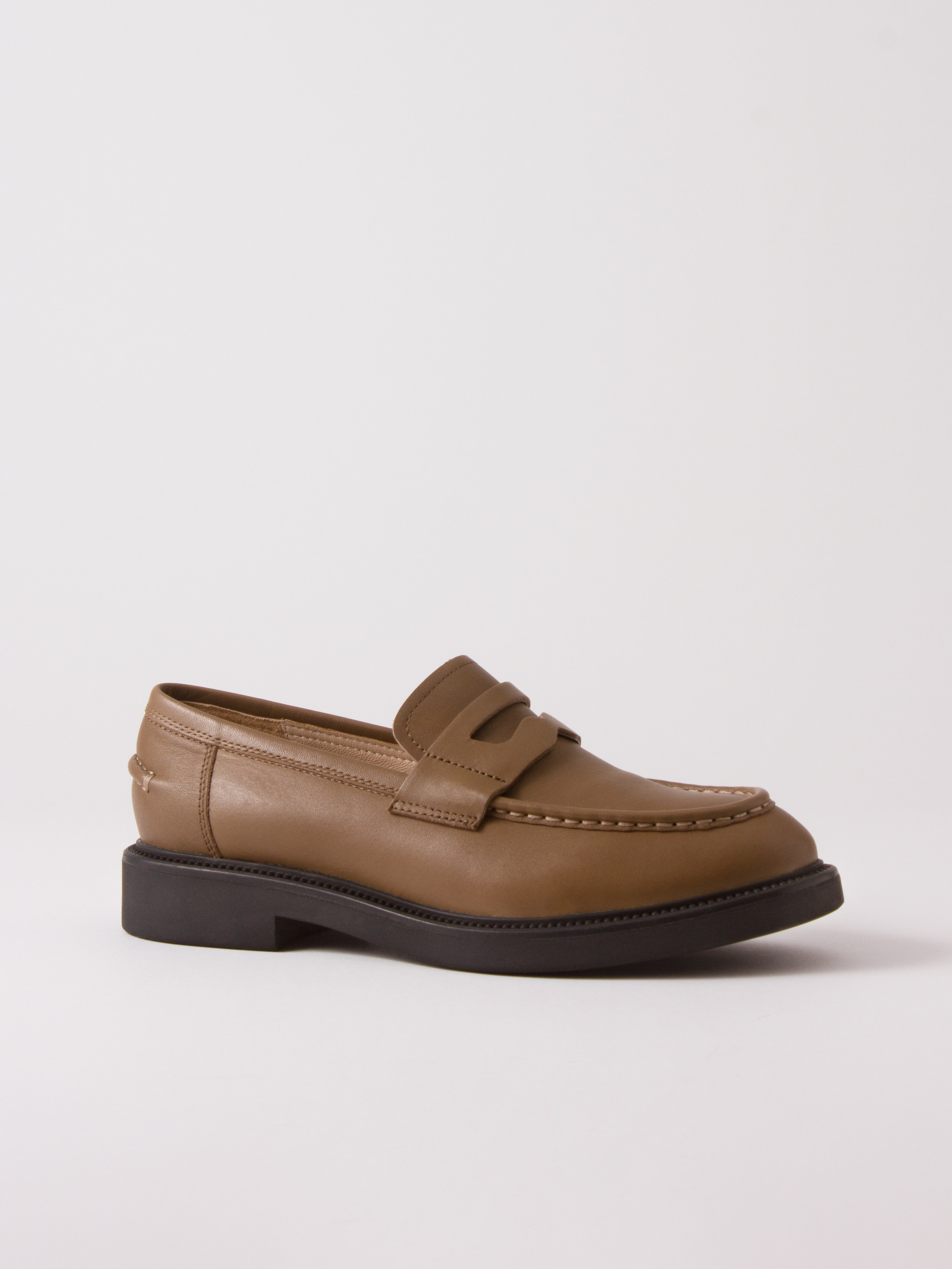 Обувь, аксессуары. Ирина Прагина предметный фотограф Москва